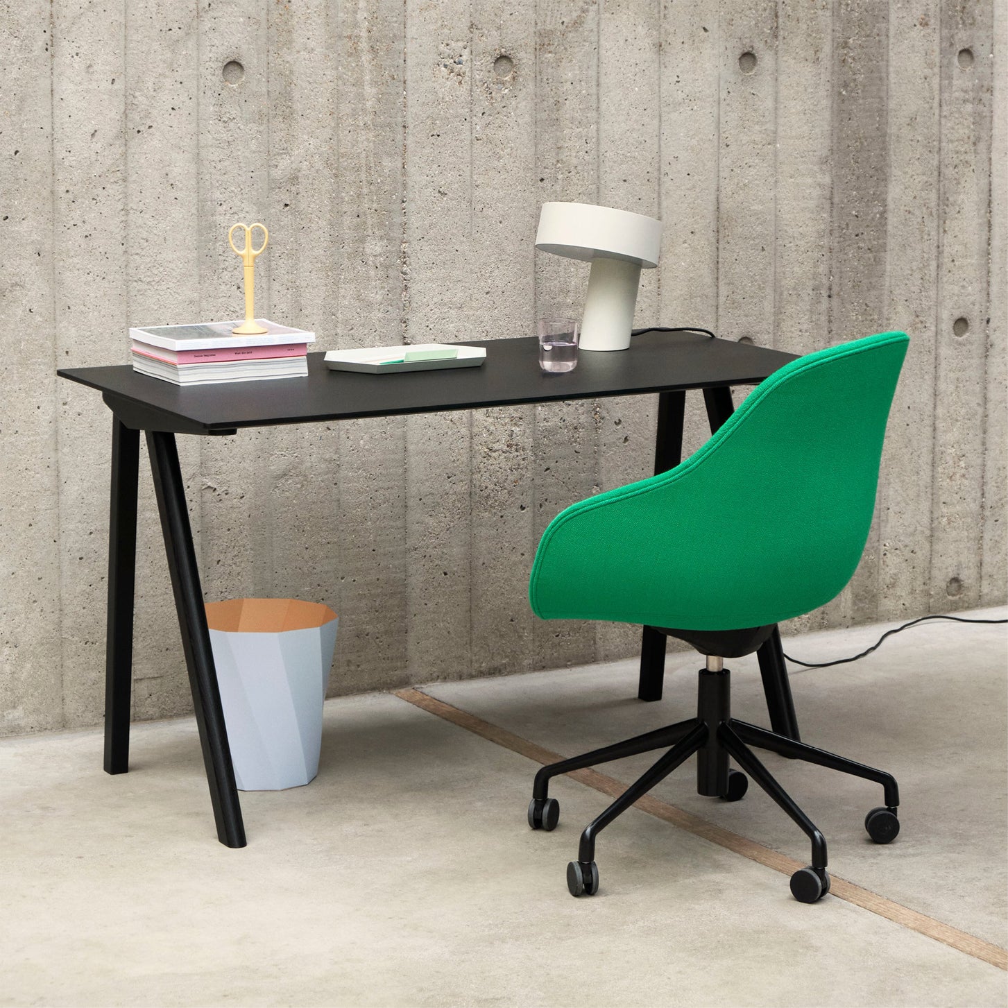 Slant Table Lamp - Lumpaz