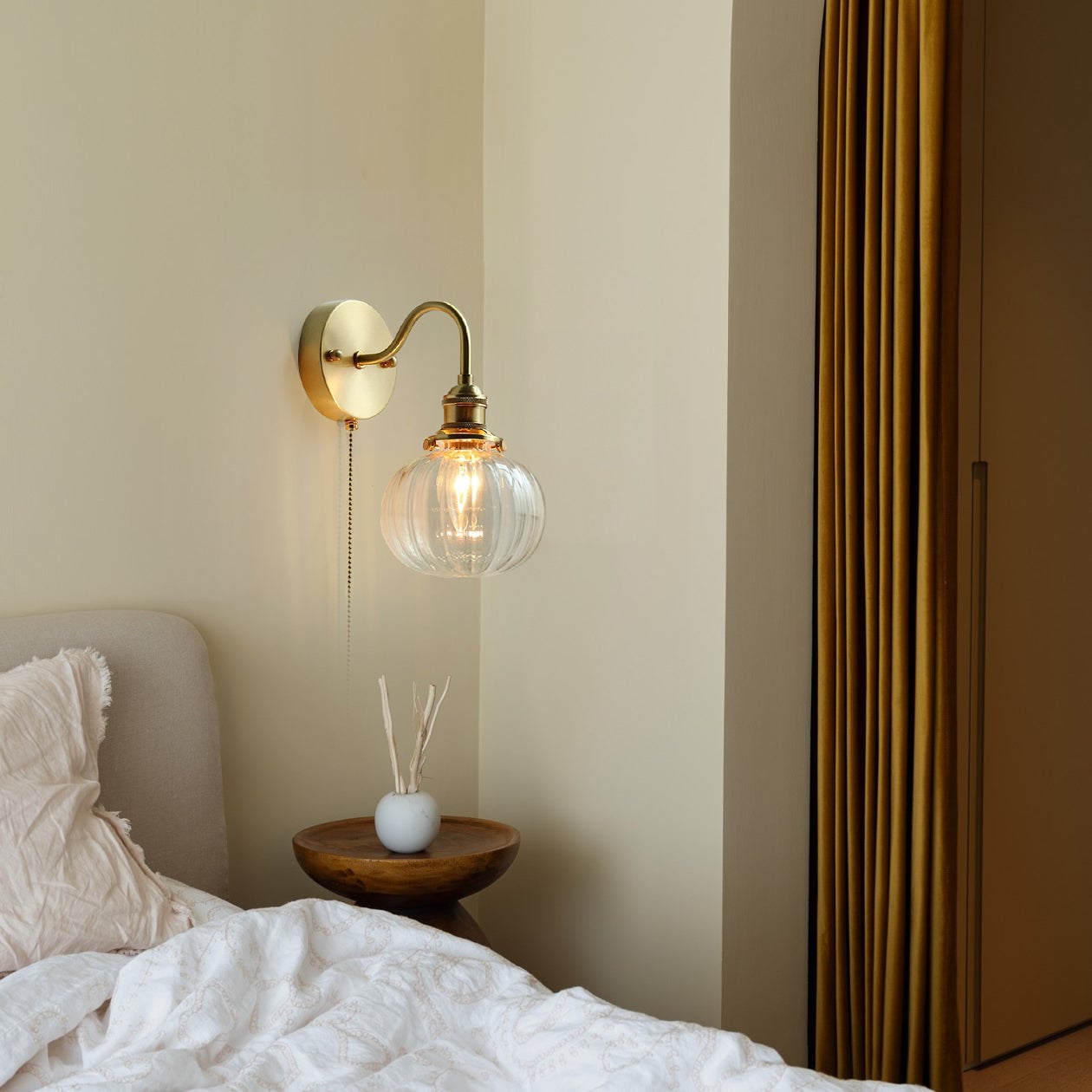 Wingbo Glass Wall Lamp - Lumpaz