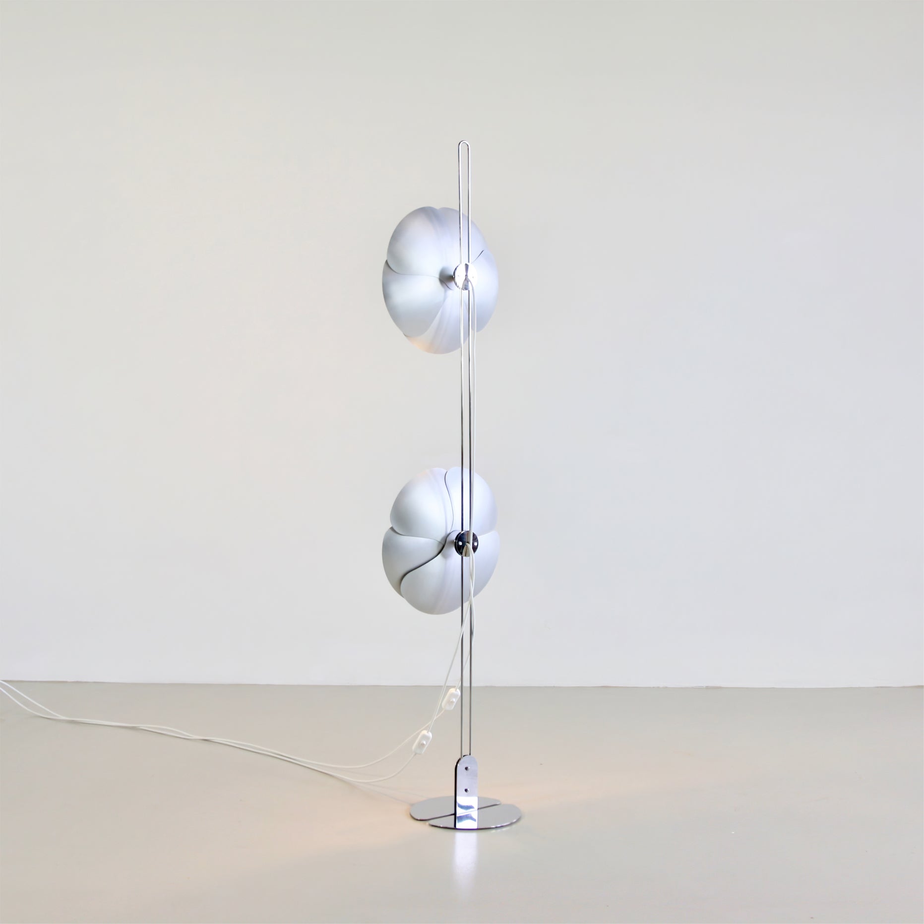 Flower Silver Floor Lamp - Lumpaz