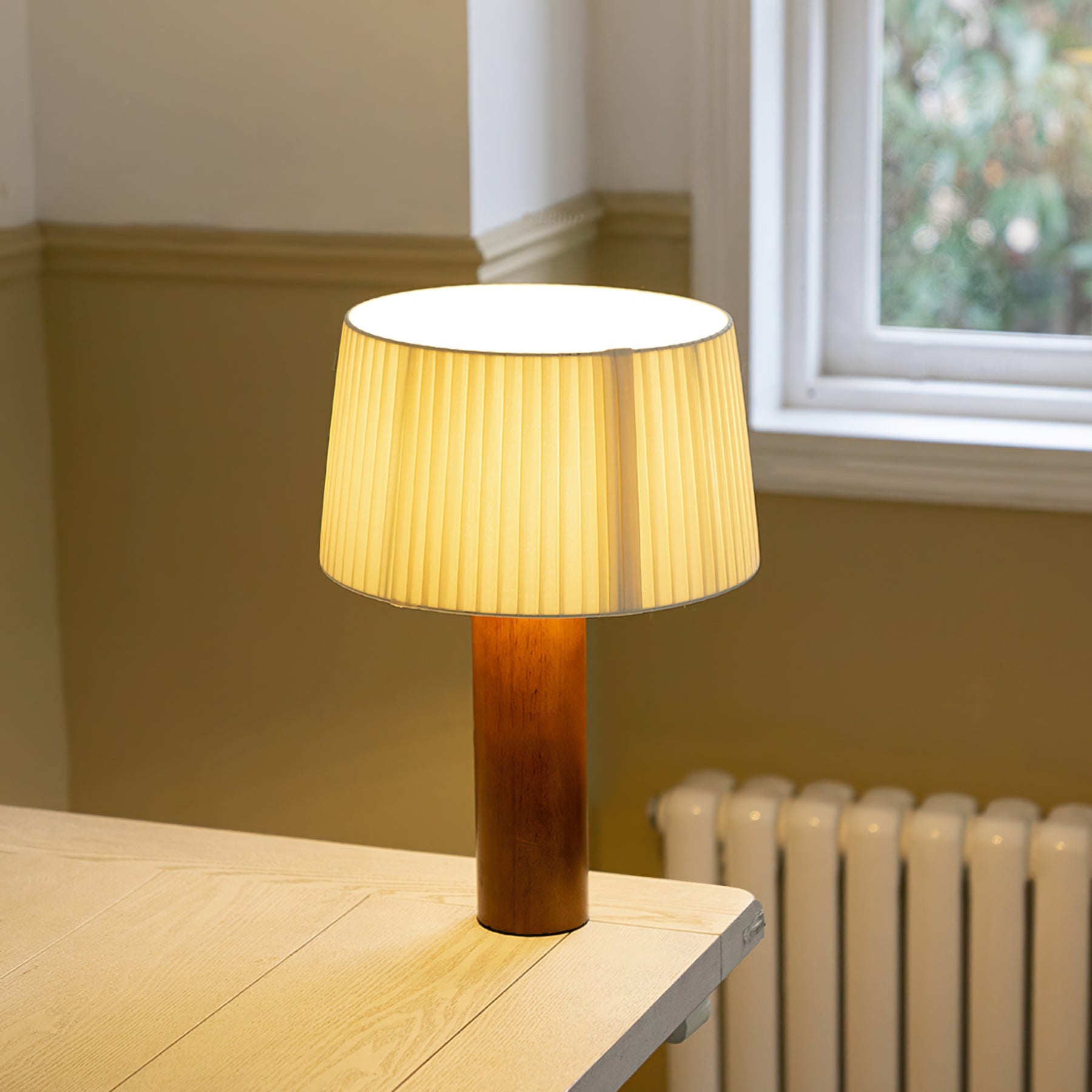 Gallissa Table Lamp - Lumpaz