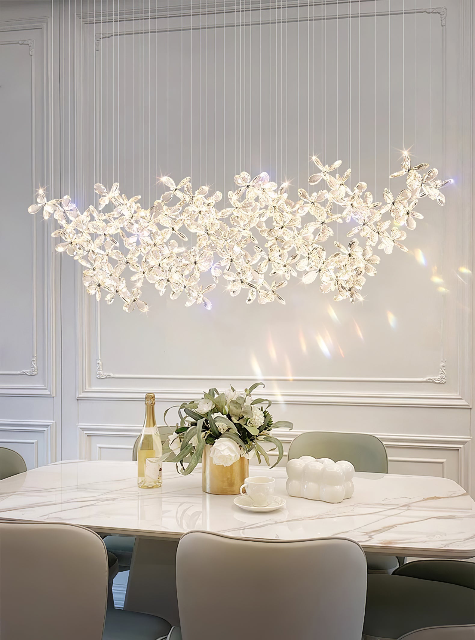 Floating Butterfly Chandelier - Lumpaz