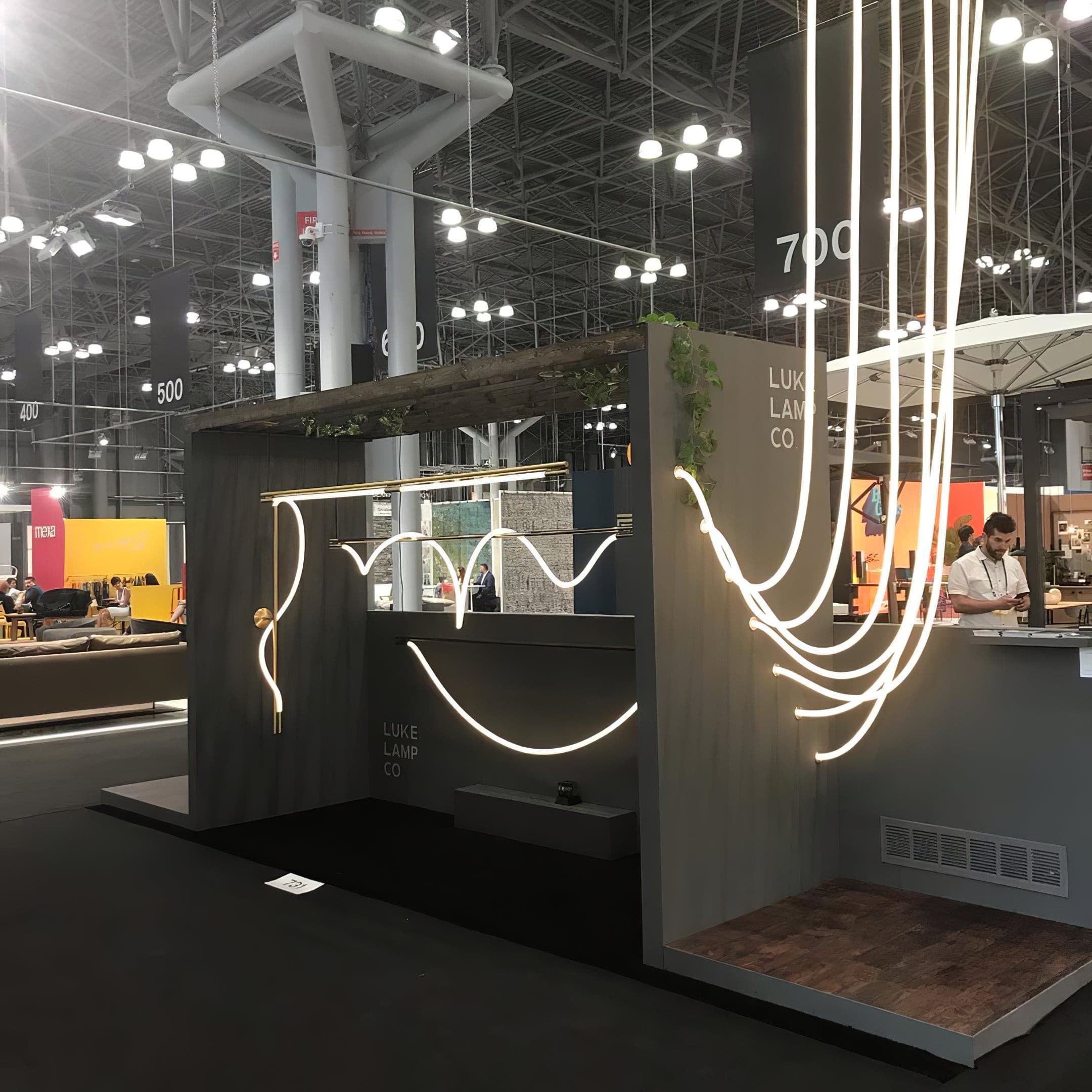 Flex LED Pendant Light - Lumpaz