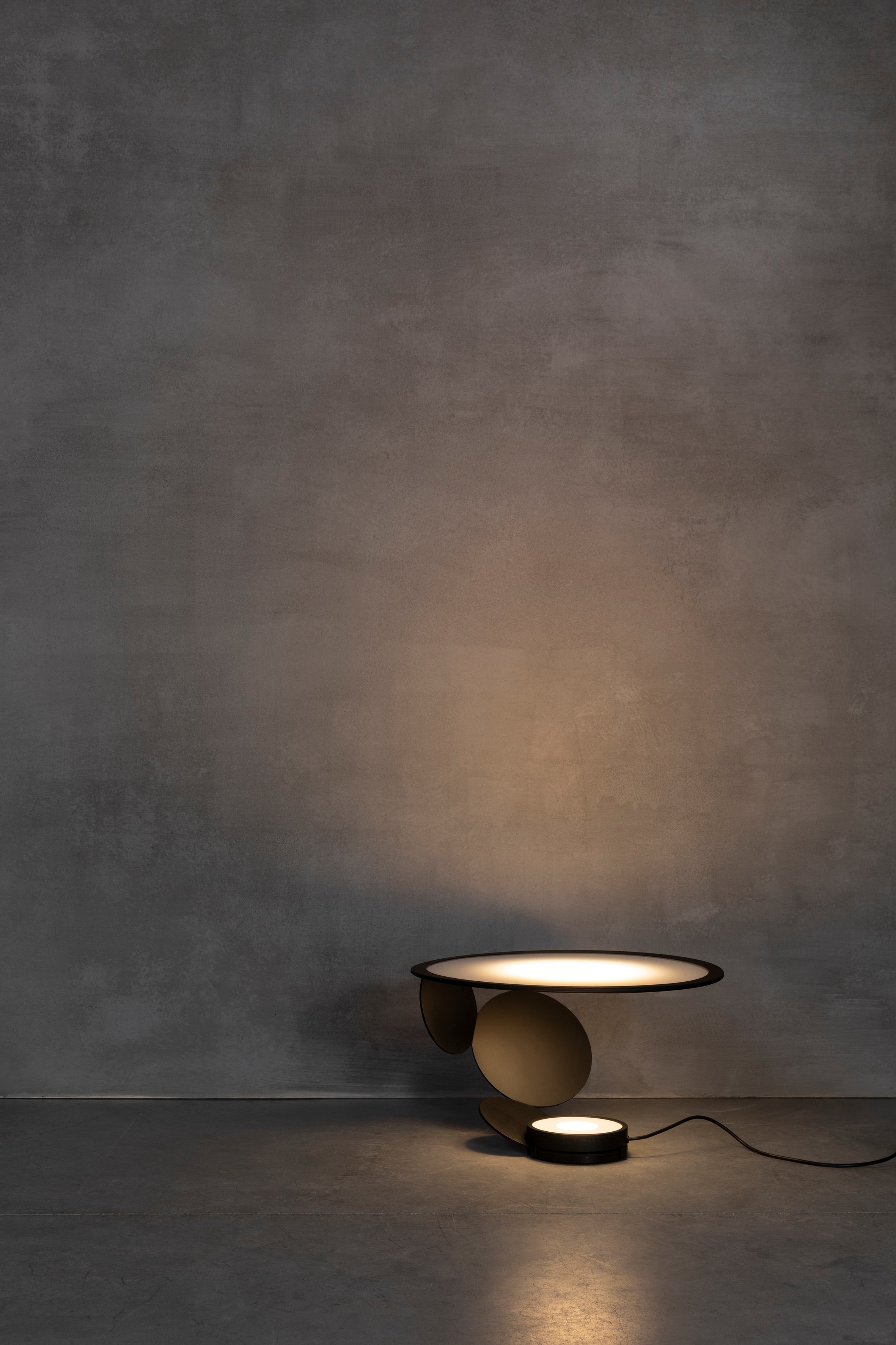 Cut Table Lamp - Lumpaz