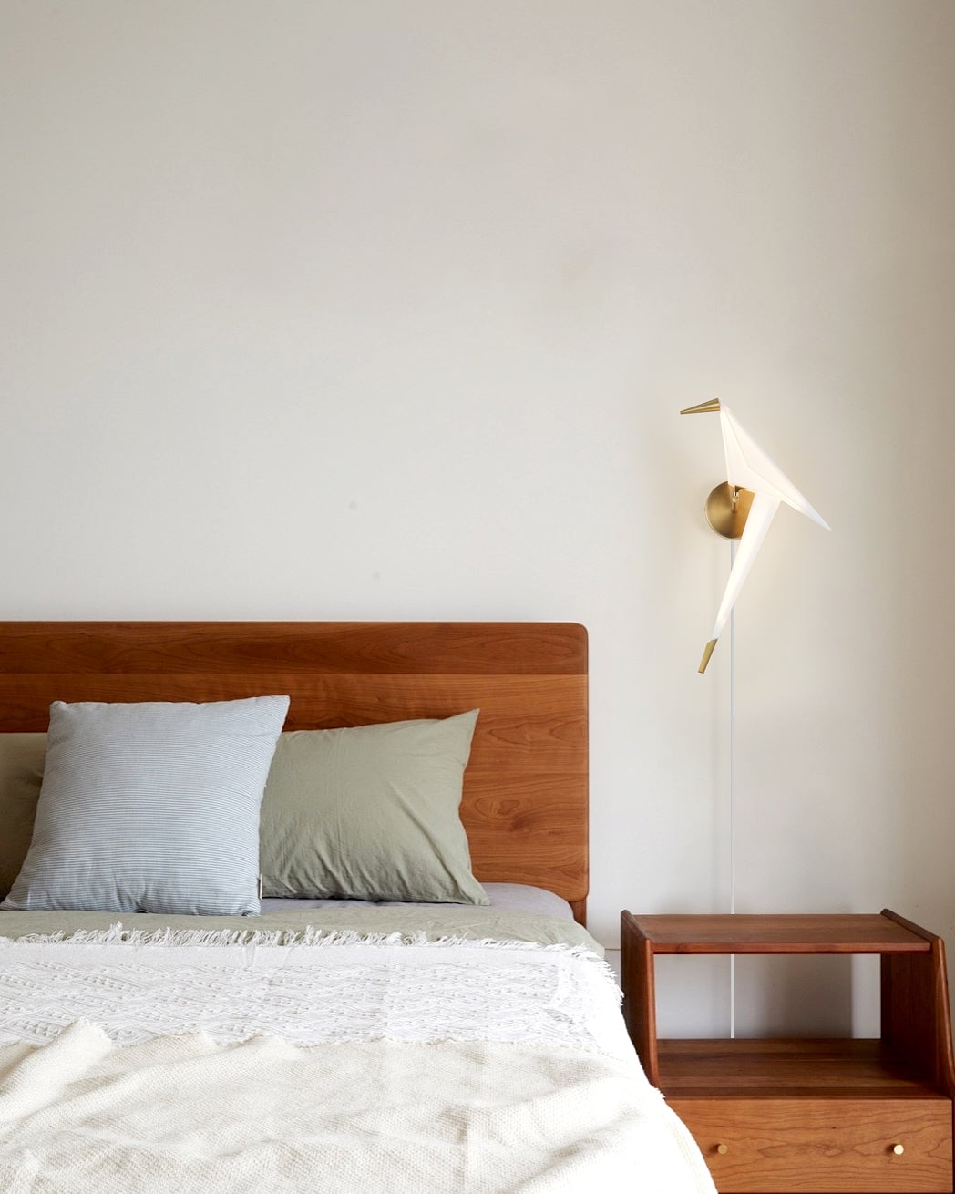 Perching Bird Plug In Wall Lamp - Lumpaz