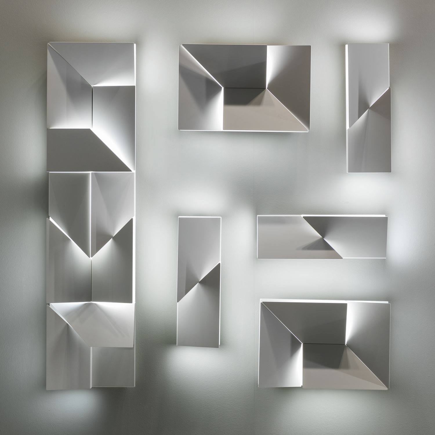 Shadows Wall Lamp - Lumpaz