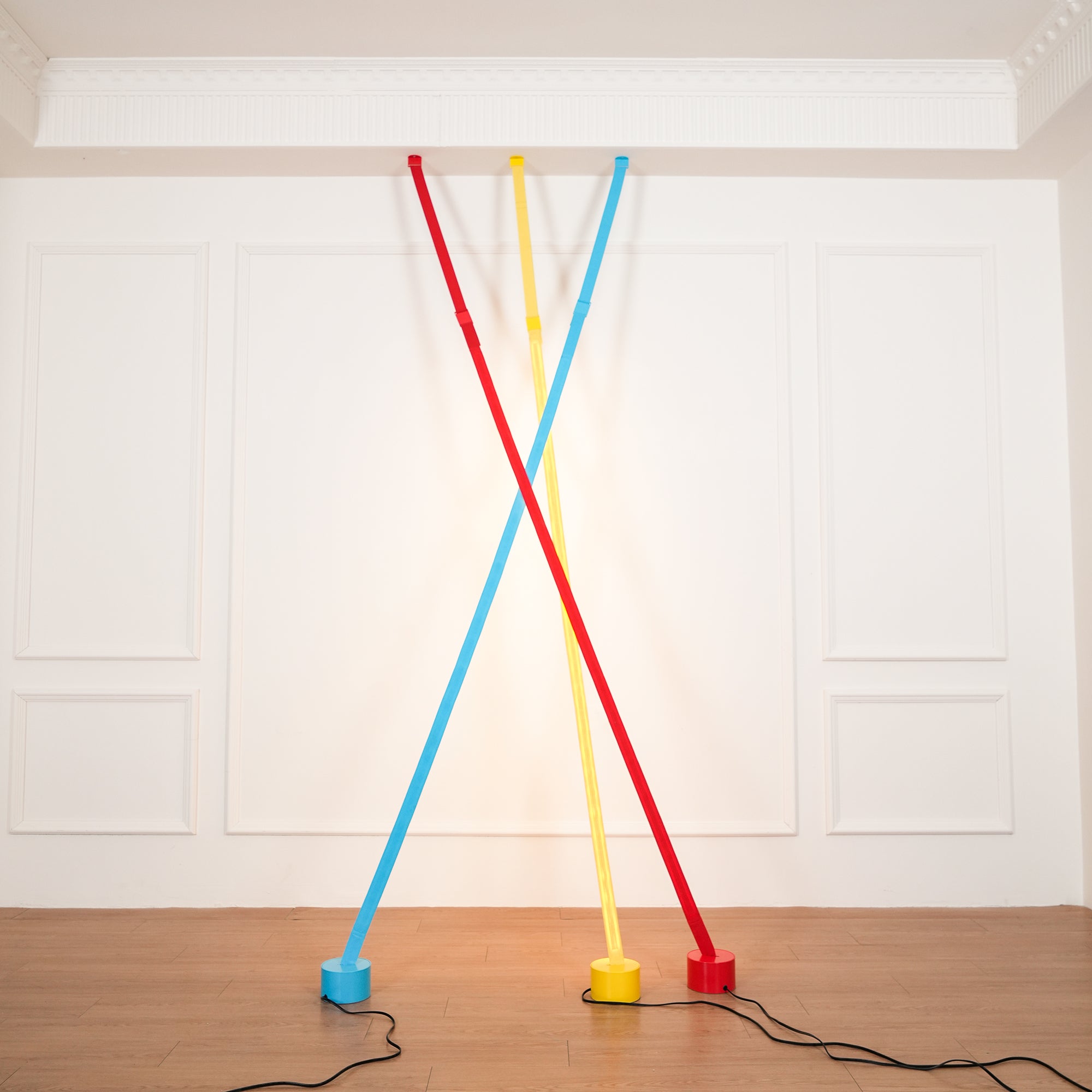 Elastica Arbitrary Floor Lamp - Lumpaz