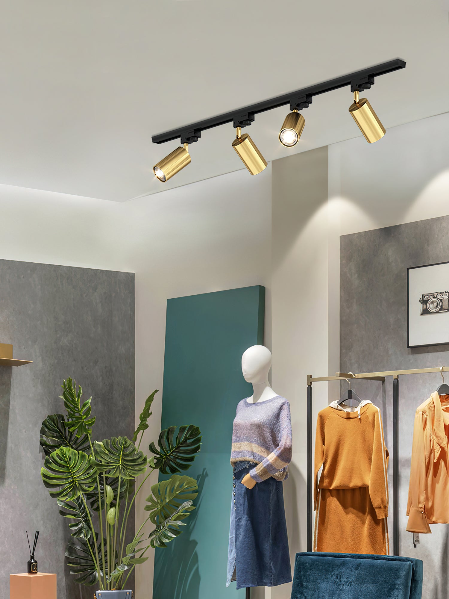 Gilded Rail Track Light - Lumpaz