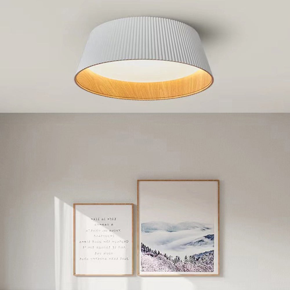 Nordic Resin Conical Ceiling Light - Lumpaz