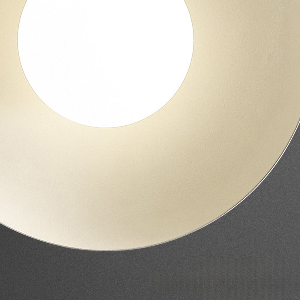 Minimalist White Metal Round Ceiling Light - Lumpaz