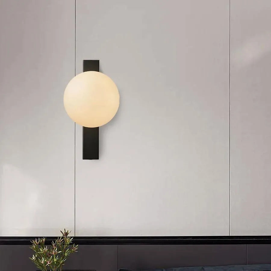 Minimalist Simple White Ball Wall Light - Lumpaz
