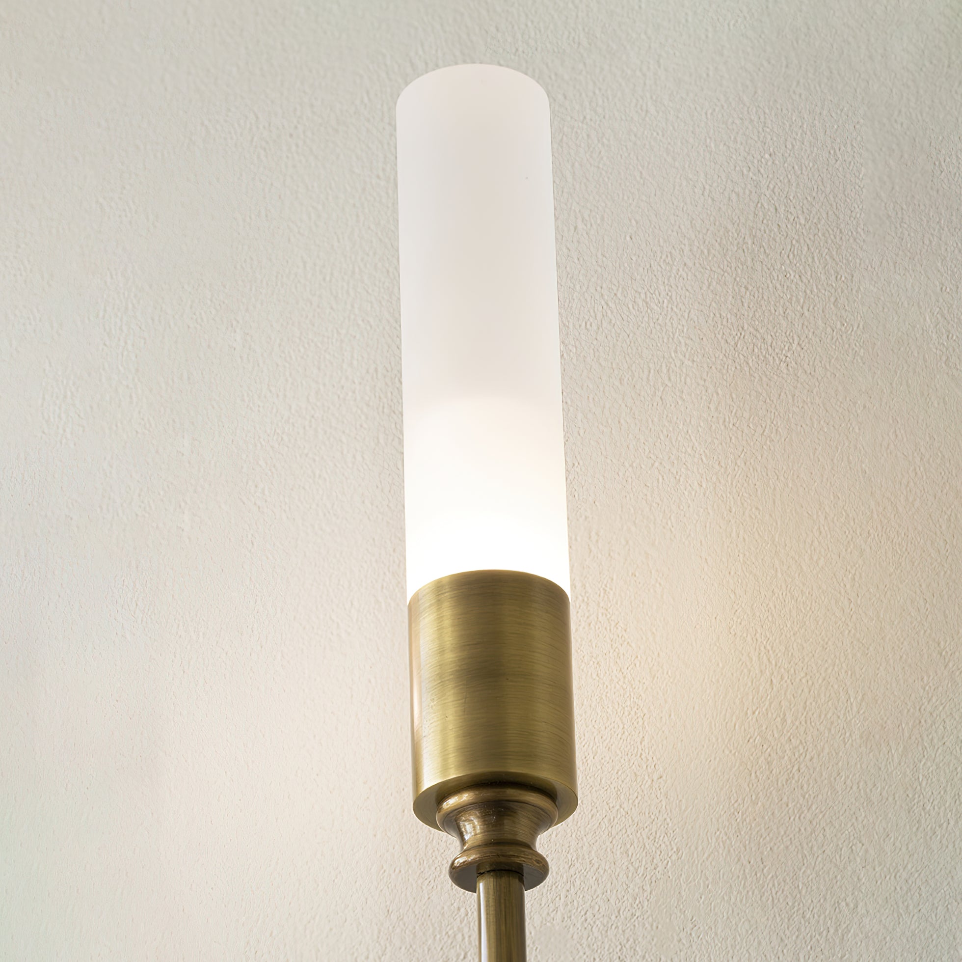 Double Arrow Wall Sconce - Lumpaz