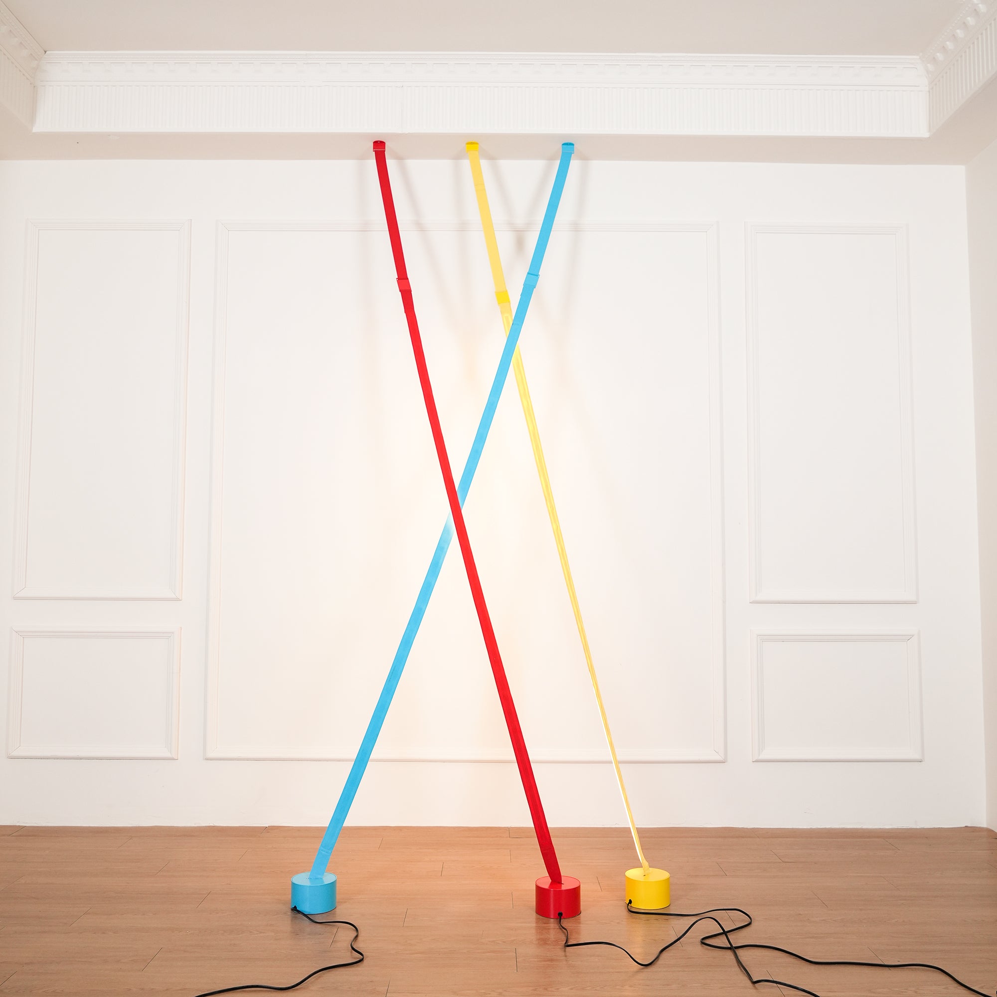 Elastica Arbitrary Floor Lamp - Lumpaz