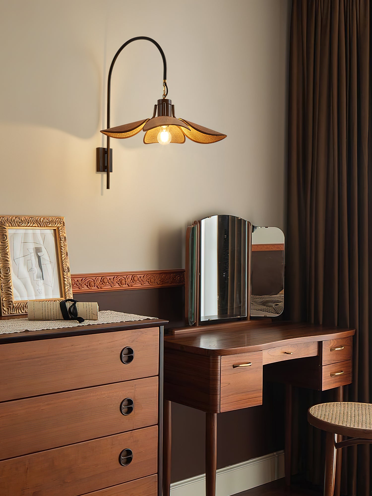 Petal Bloom Wall Lamp - Lumpaz