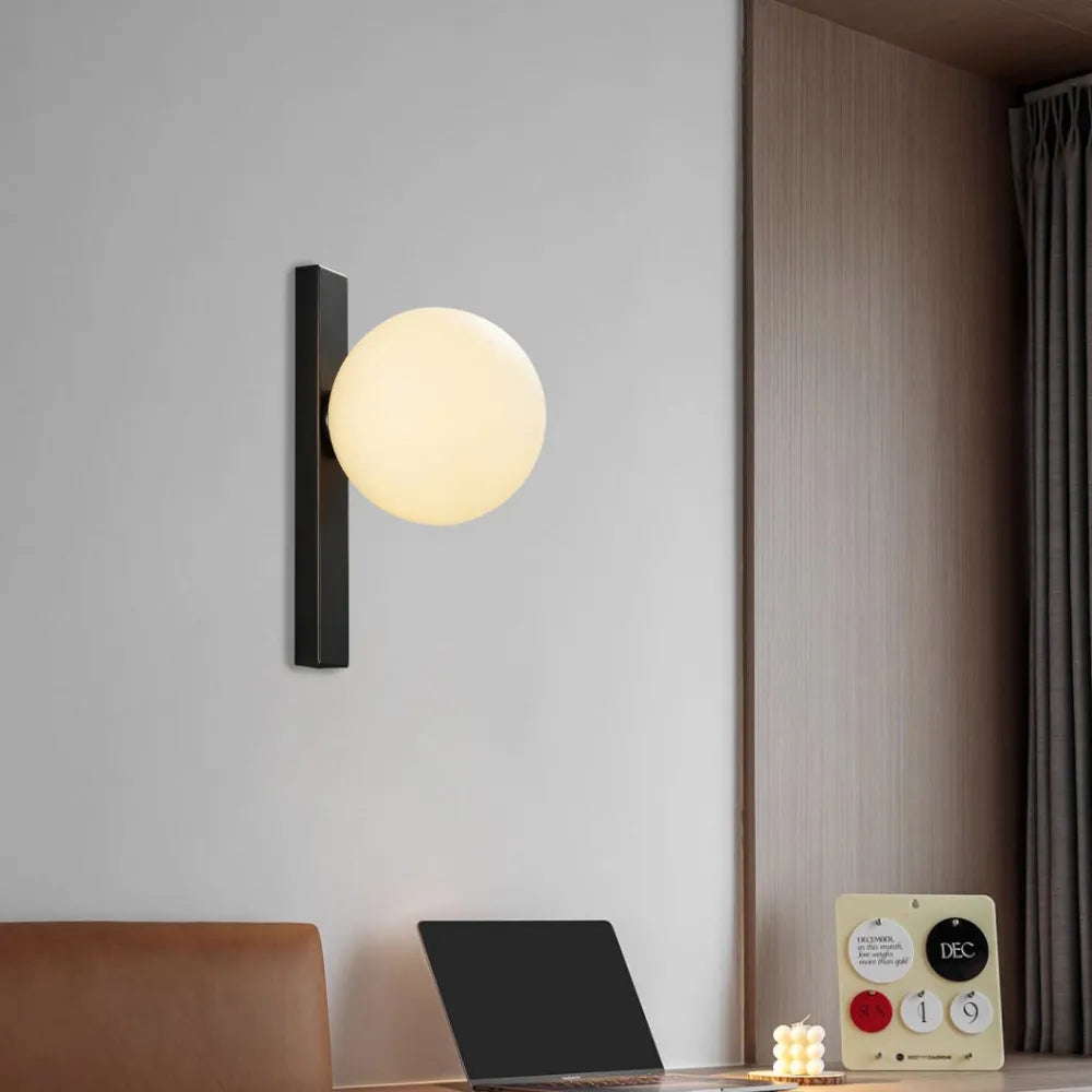 Minimalist Simple White Ball Wall Light - Lumpaz