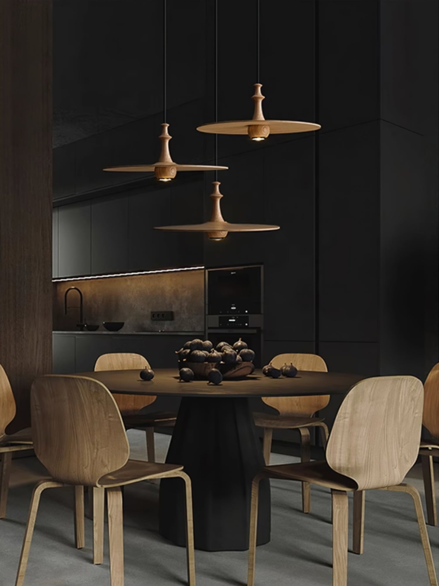 Spindle Disc Pendant Lamp - Lumpaz