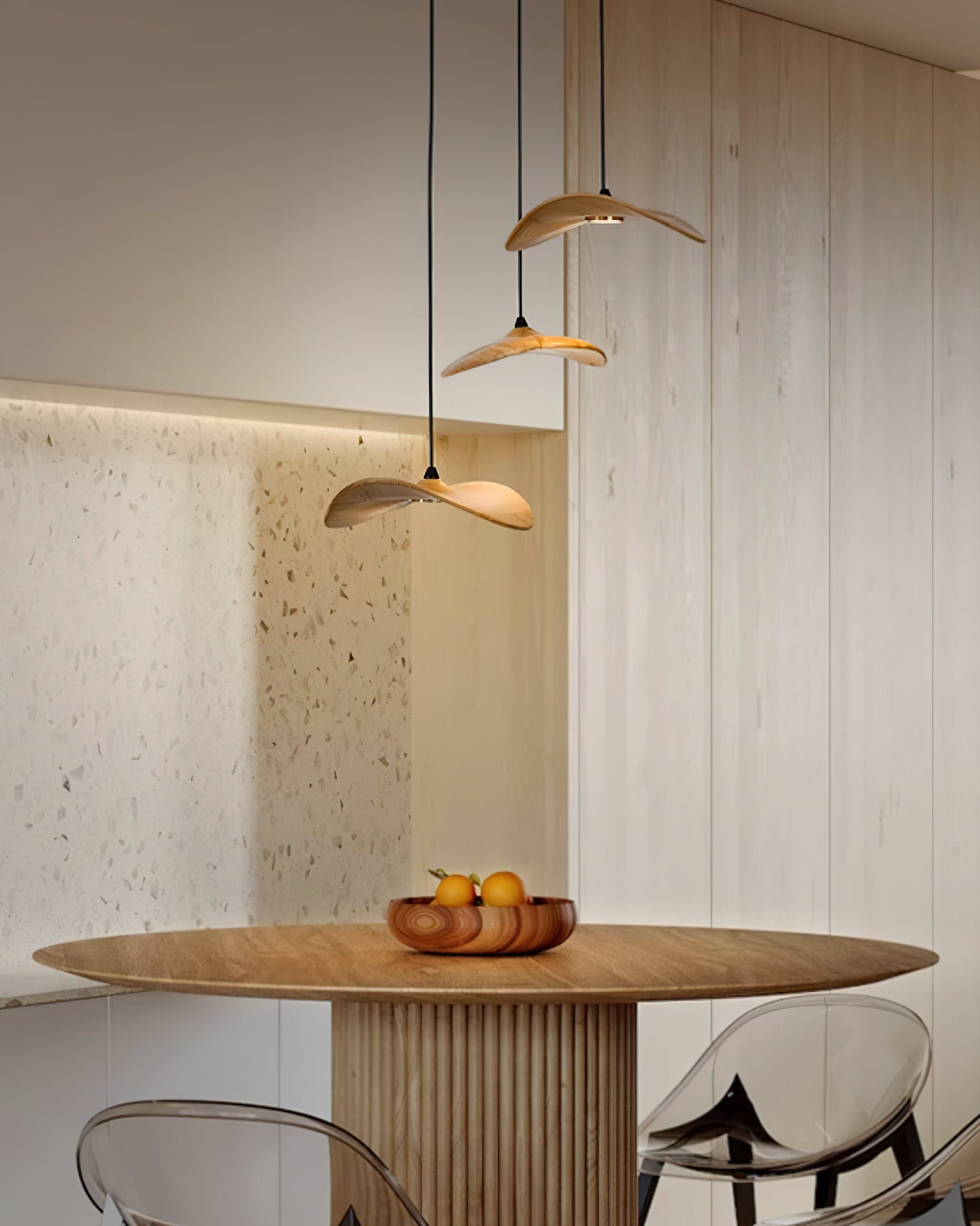 Empty Leaf Chandelier - Lumpaz