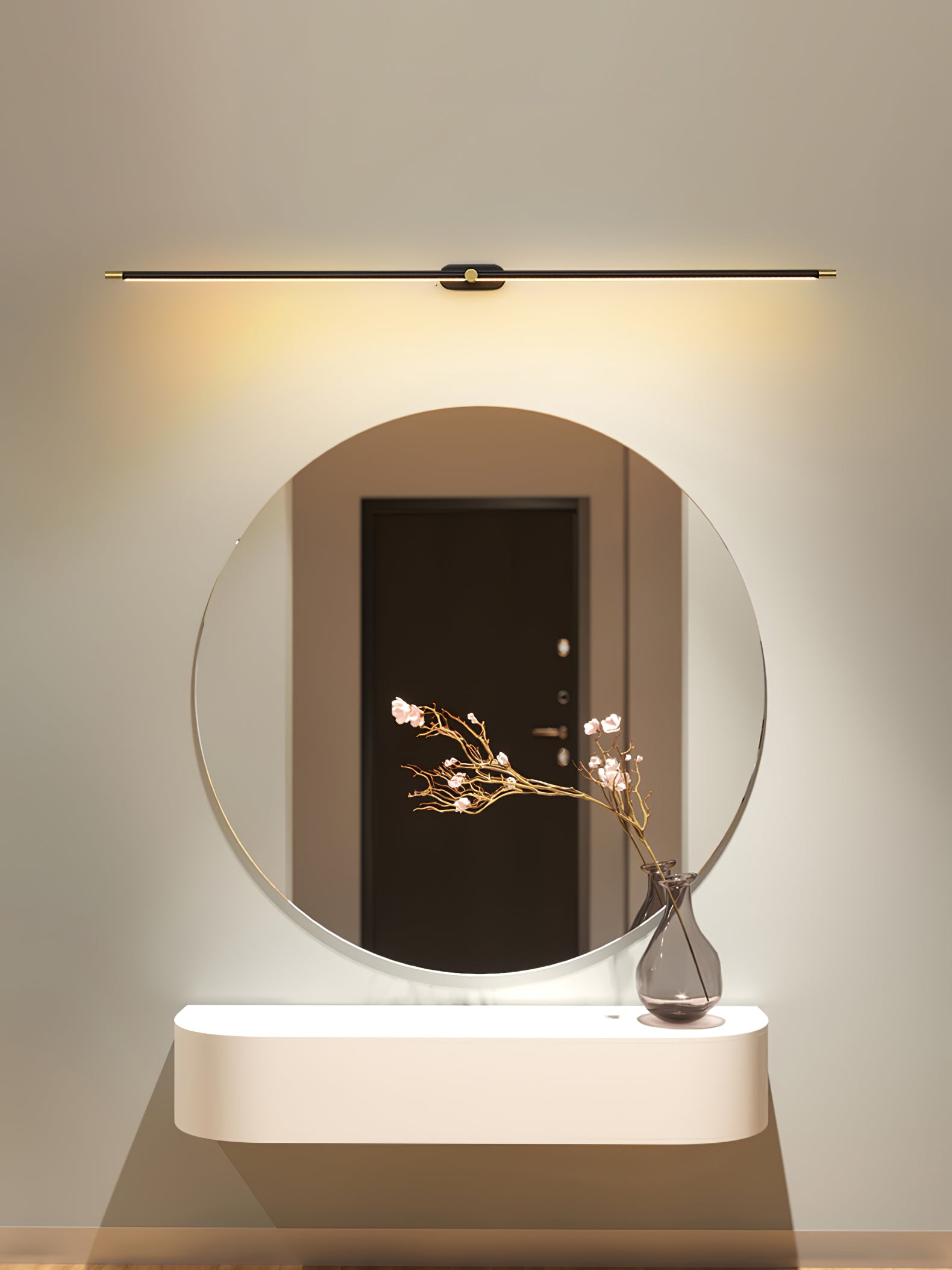 Minimalist Linear Plug-in Wall Lamp - Lumpaz