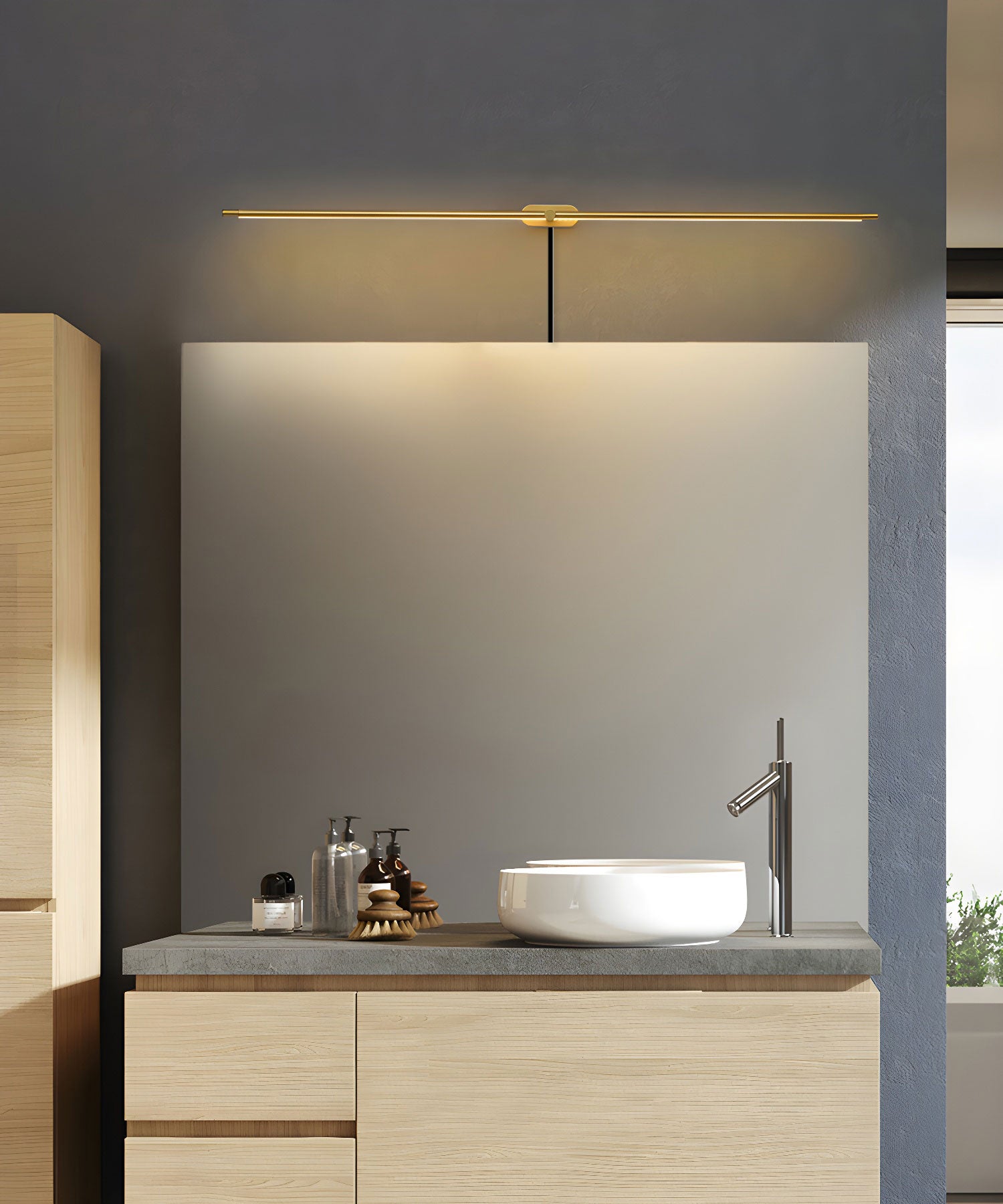 Minimalist Linear Plug-in Wall Lamp - Lumpaz