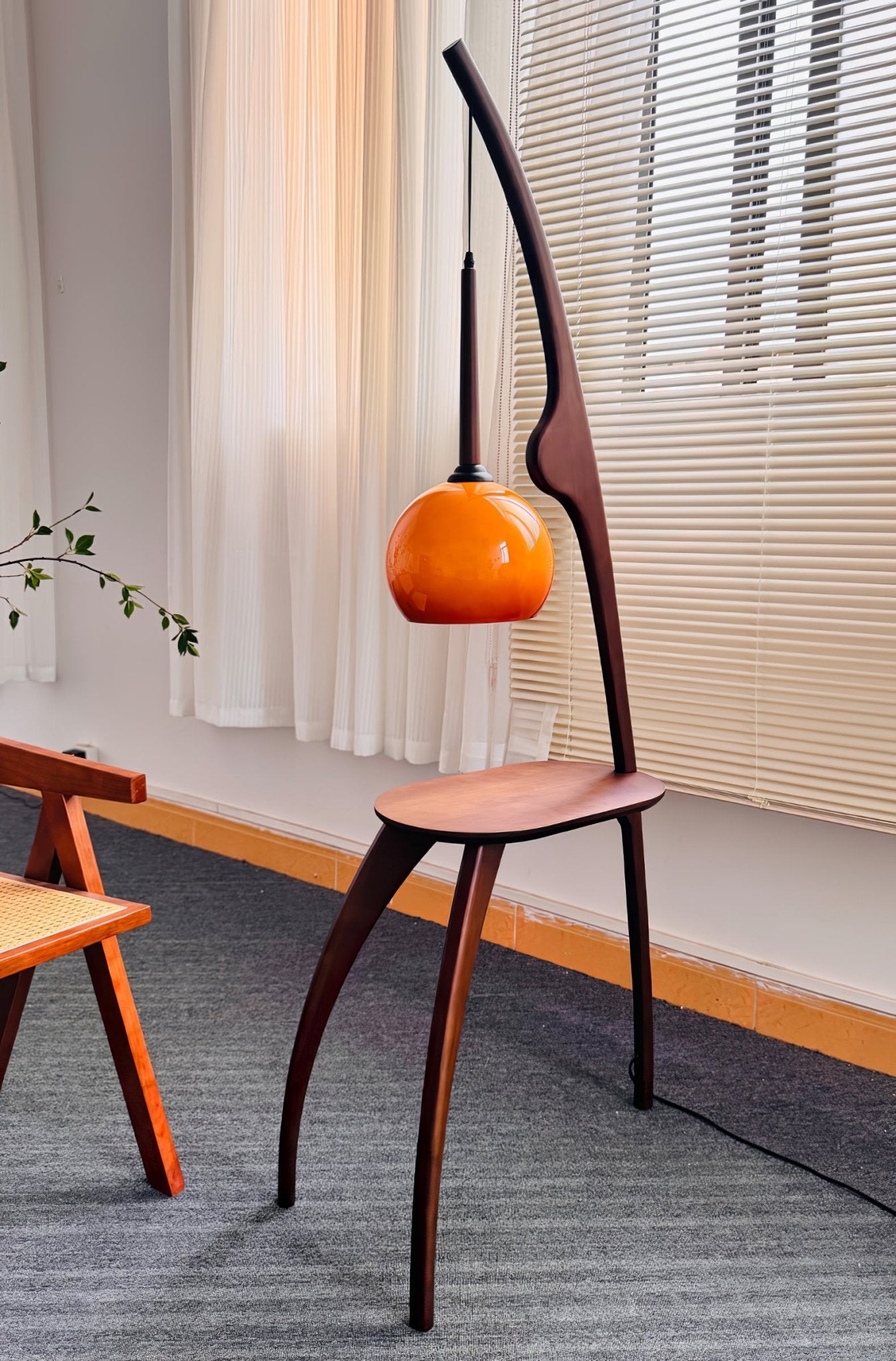 Curved Mantis Arm Floor Lamp - Lumpaz