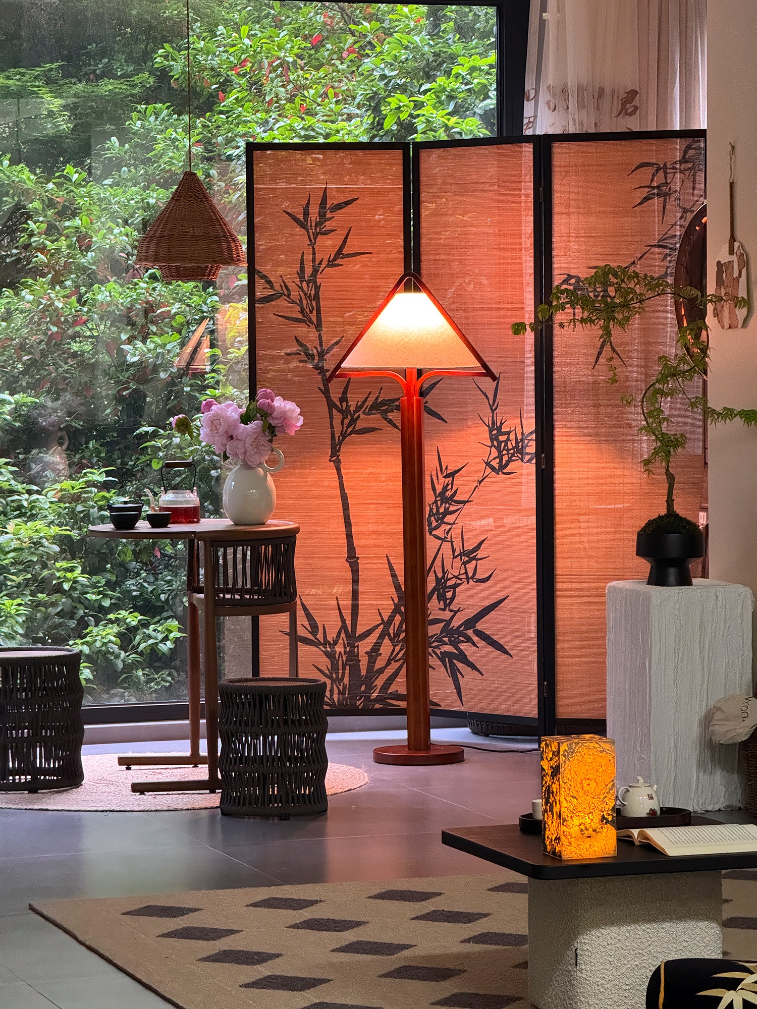 Apex Triangle Shade Floor Lamp - Lumpaz