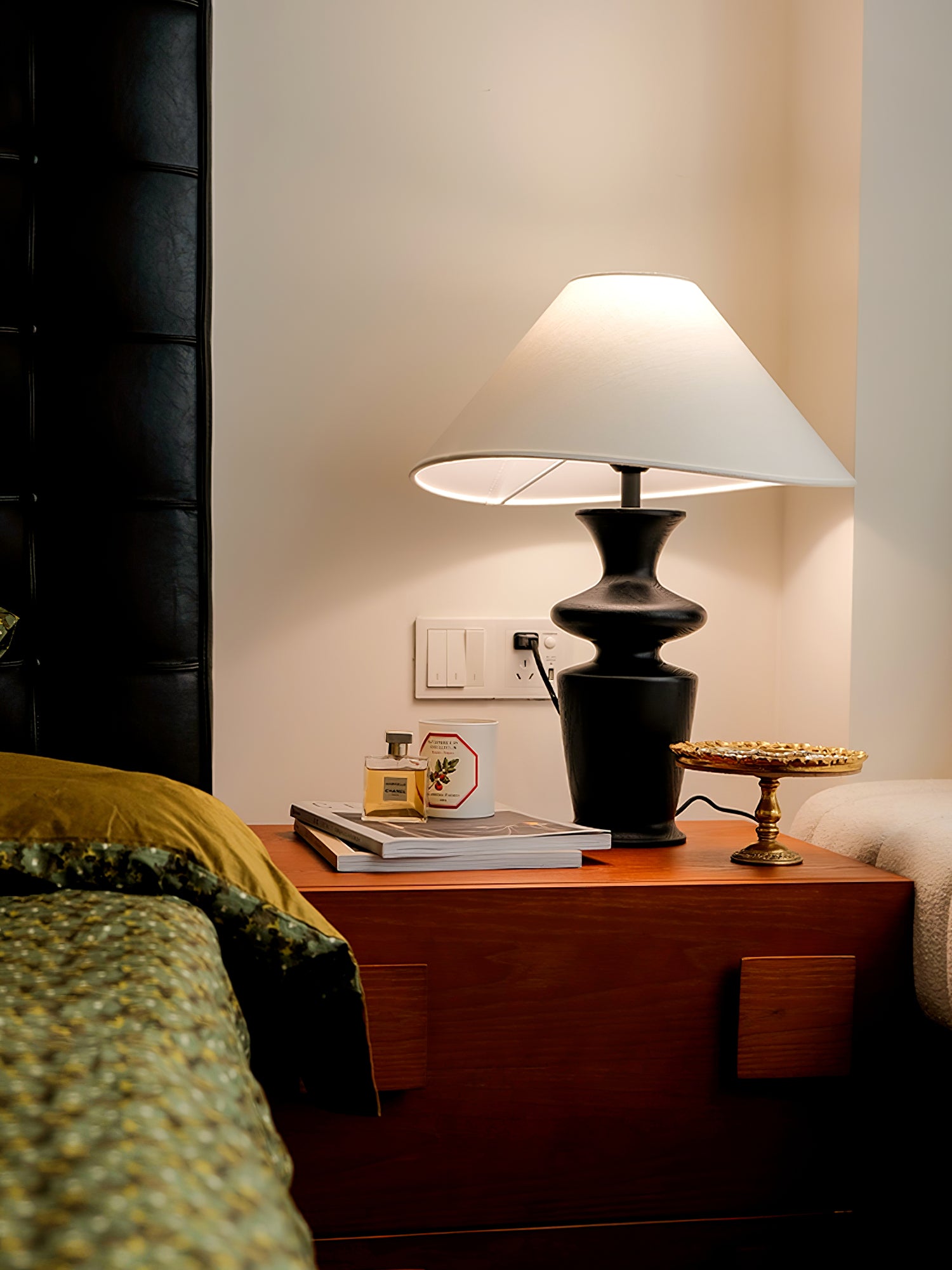 Grace Wood Table Lamp - Lumpaz