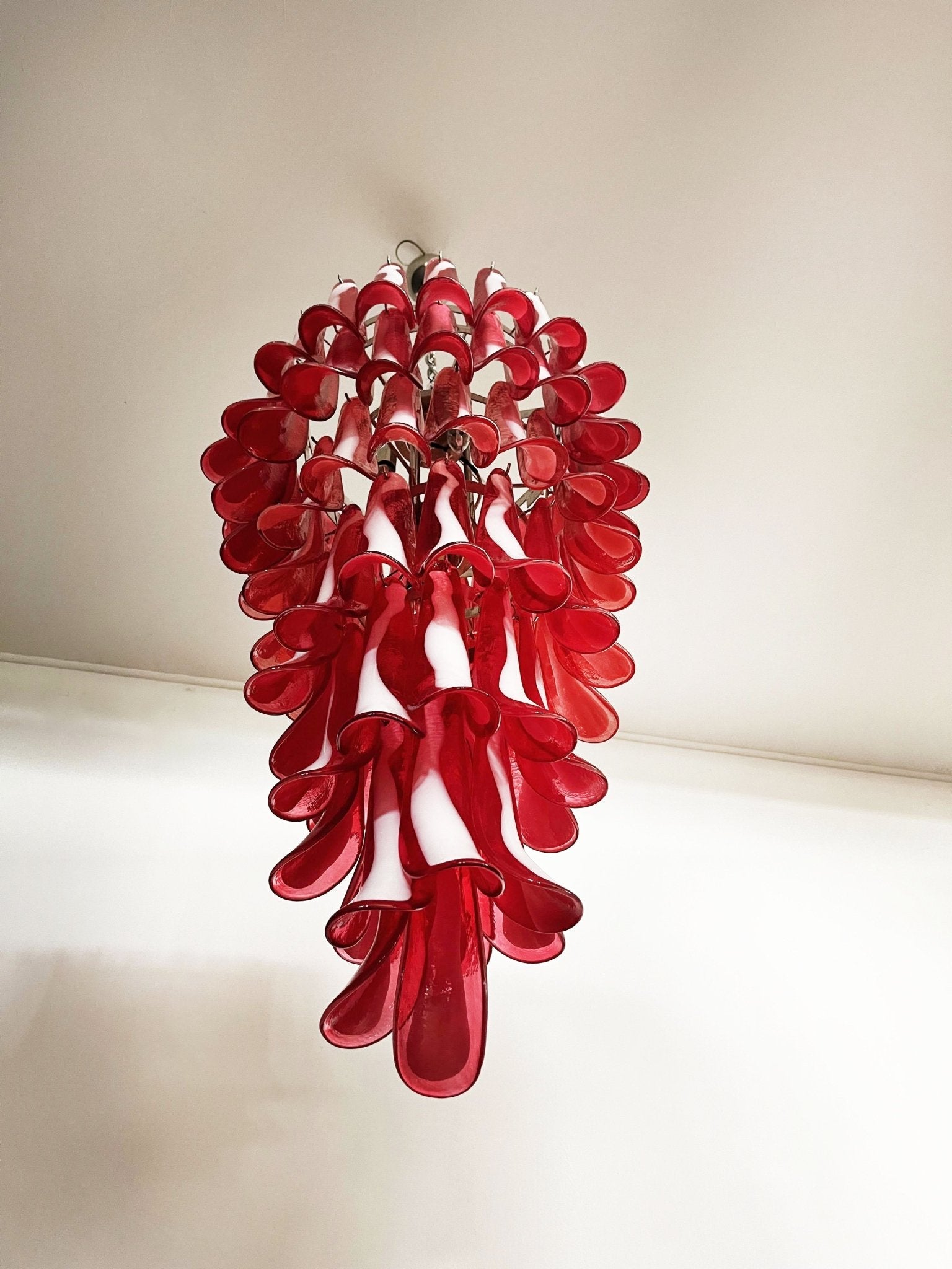 Murano Red Petals Spiral Chandelier - Lumpaz