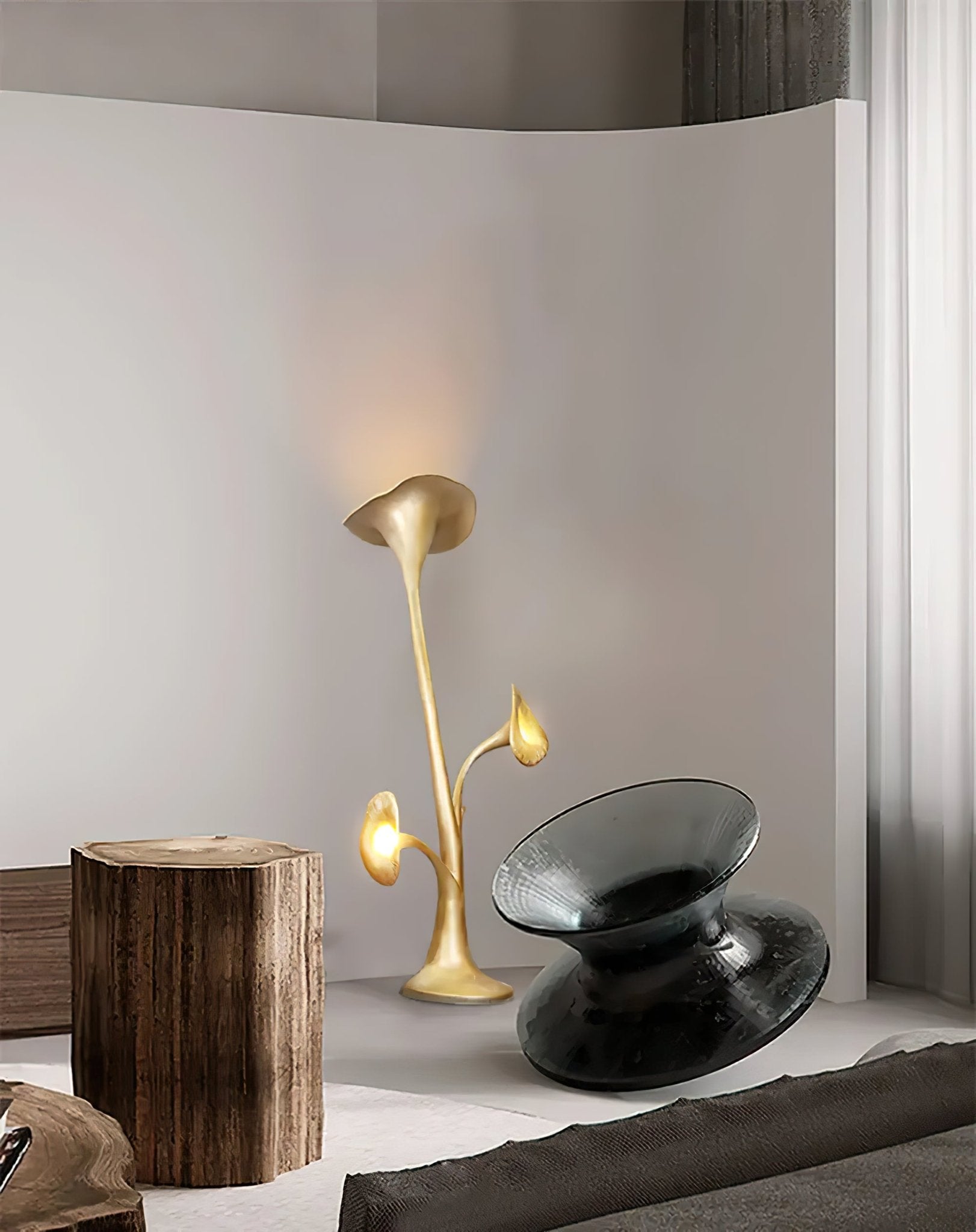 Petunia Sculpture Floor Lamp - Lumpaz