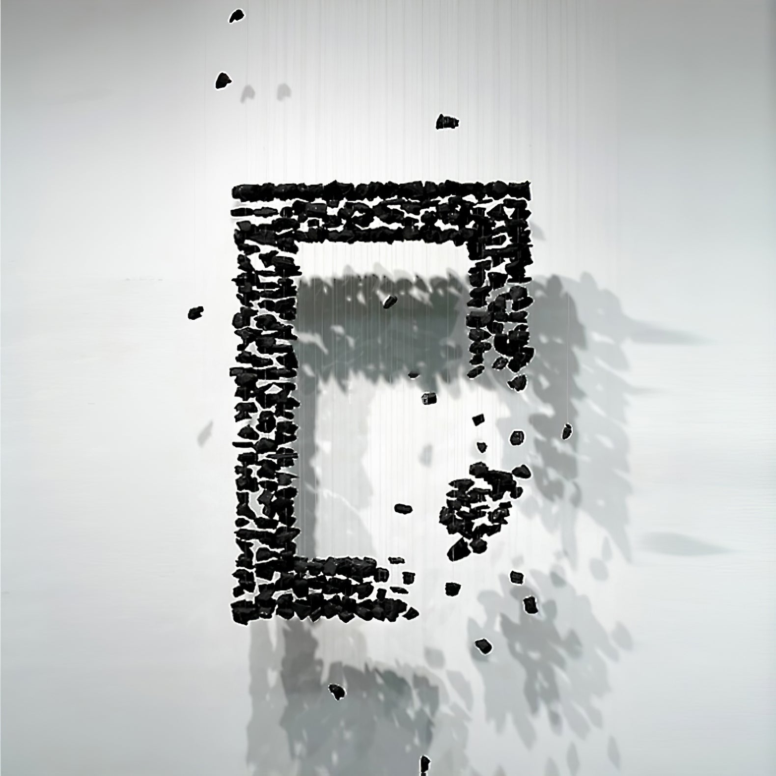 Charcoal Shape Hourglass Chandelier - Lumpaz