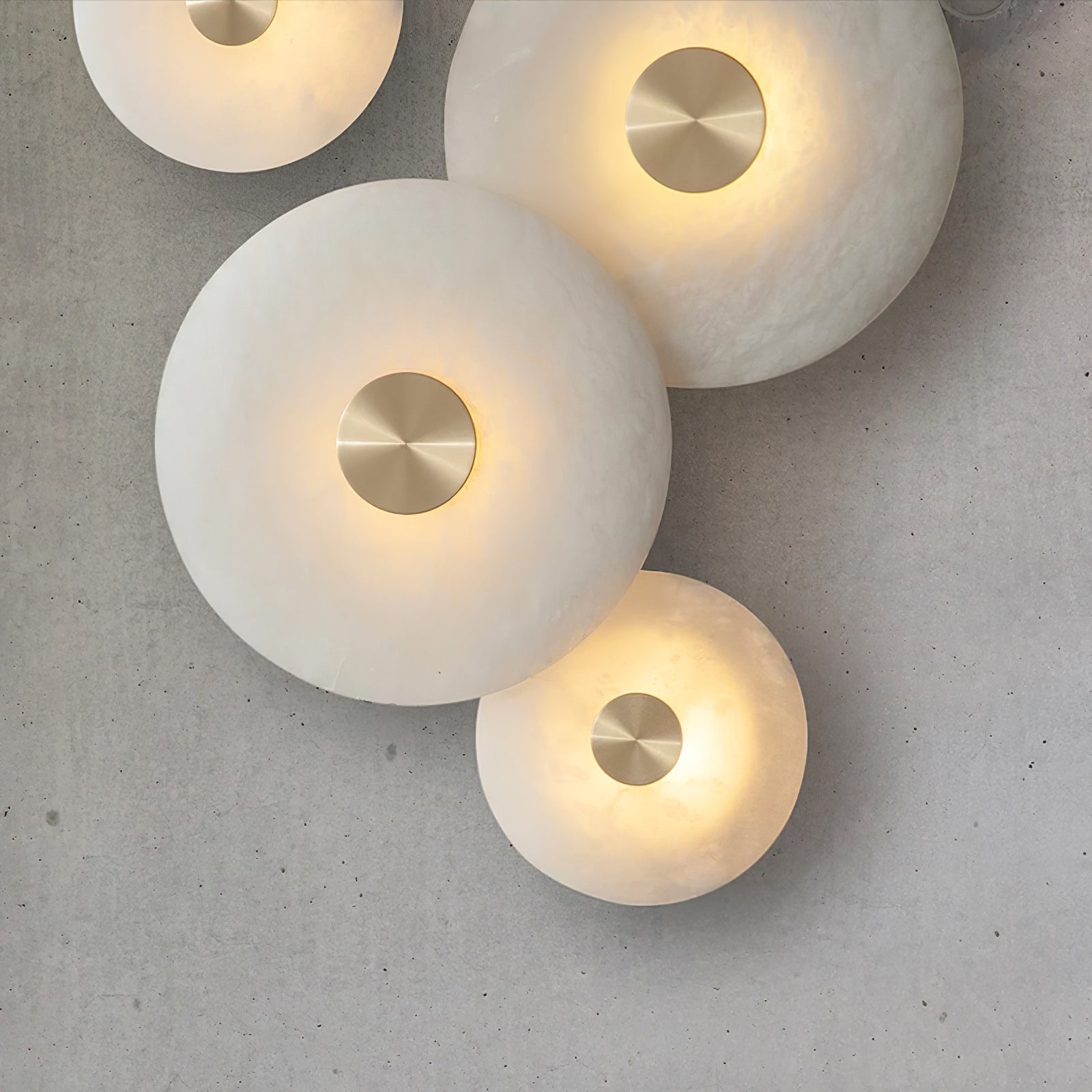 Disc Shaped Alabaster Wall Light - Lumpaz