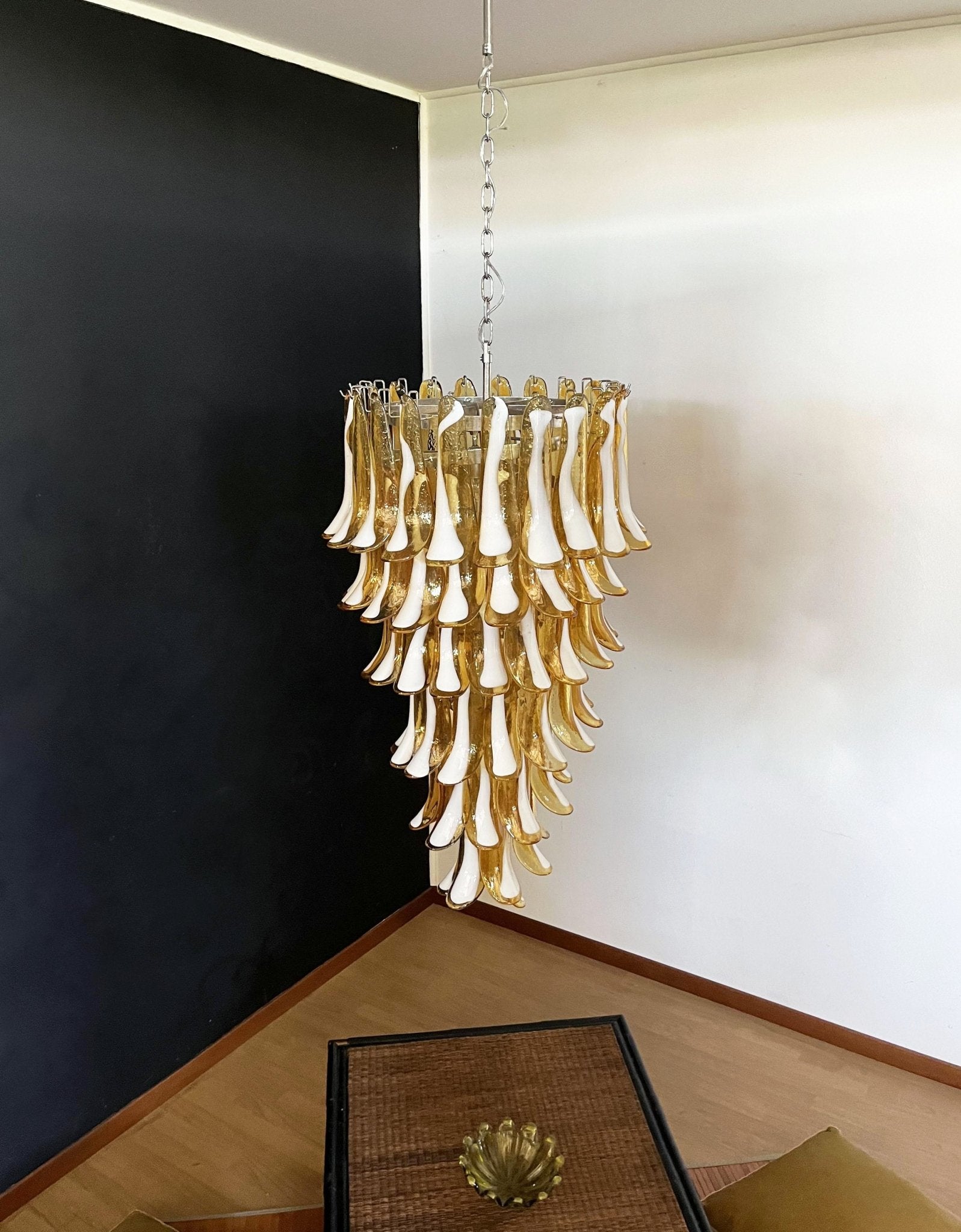 Murano Amber Petals Spiral Chandelier - Lumpaz