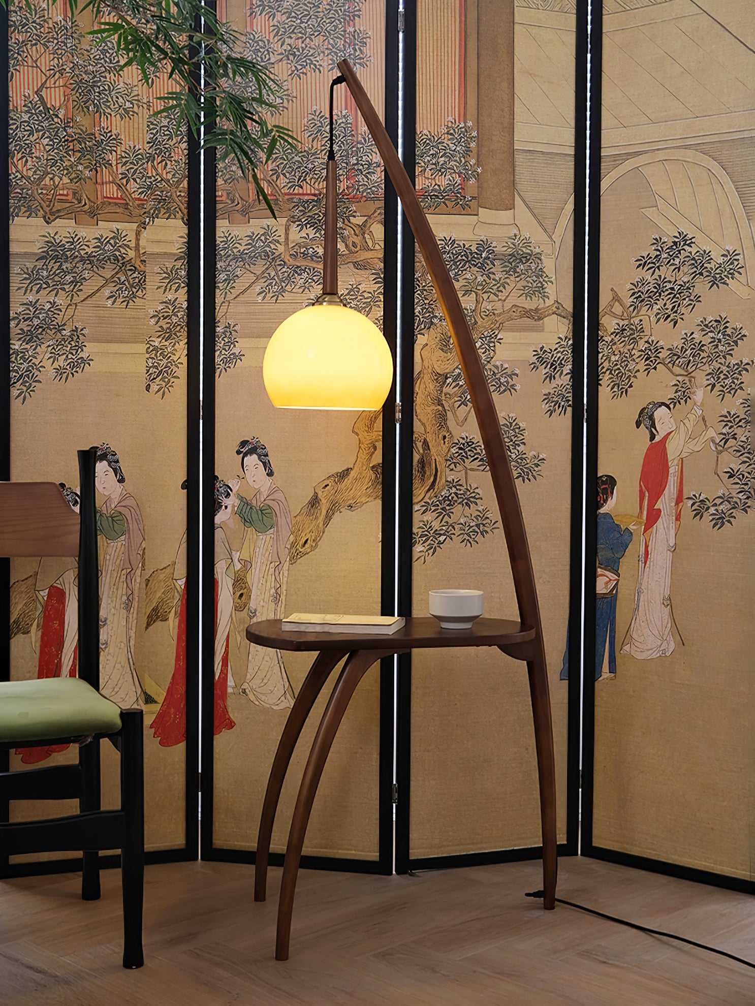 Arc Sphere Floor Lamp - Lumpaz