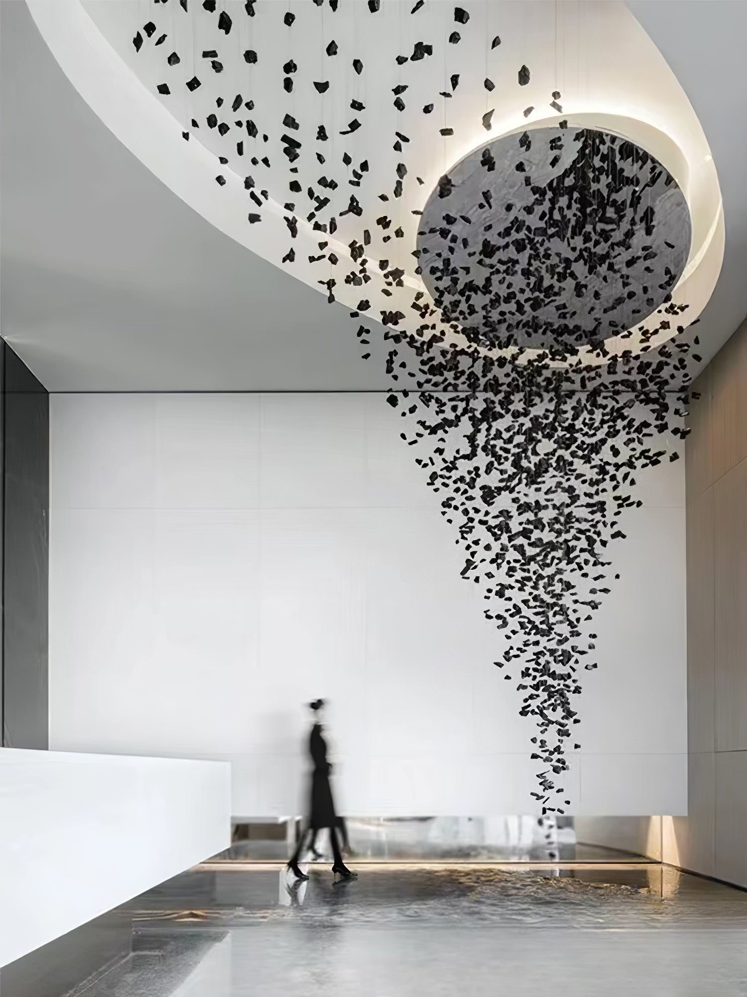Charcoal Shape Hourglass Chandelier - Lumpaz