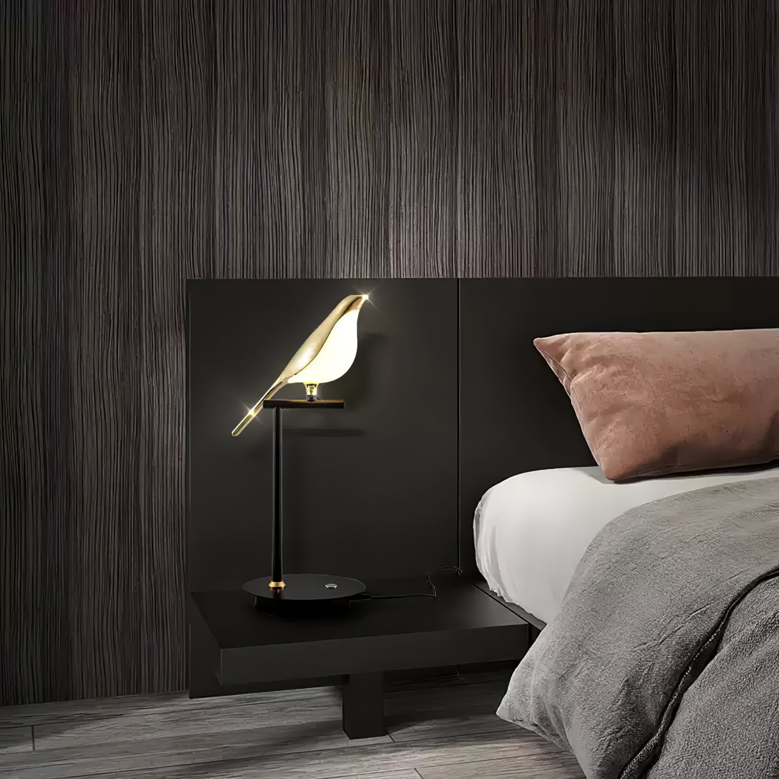 Magpie Perch Table Lamp - Lumpaz