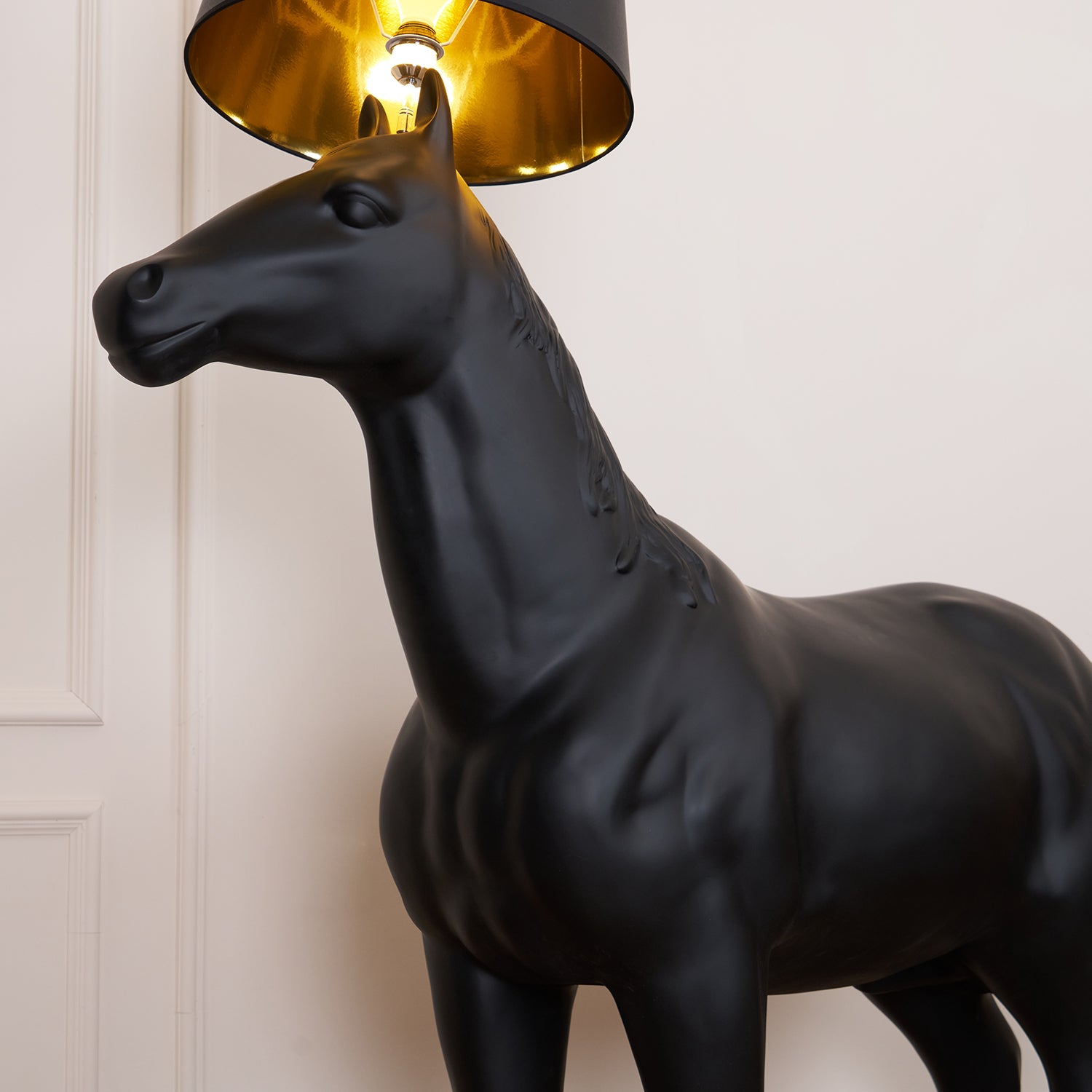 Equine Majesty Floor Lamp - Lumpaz