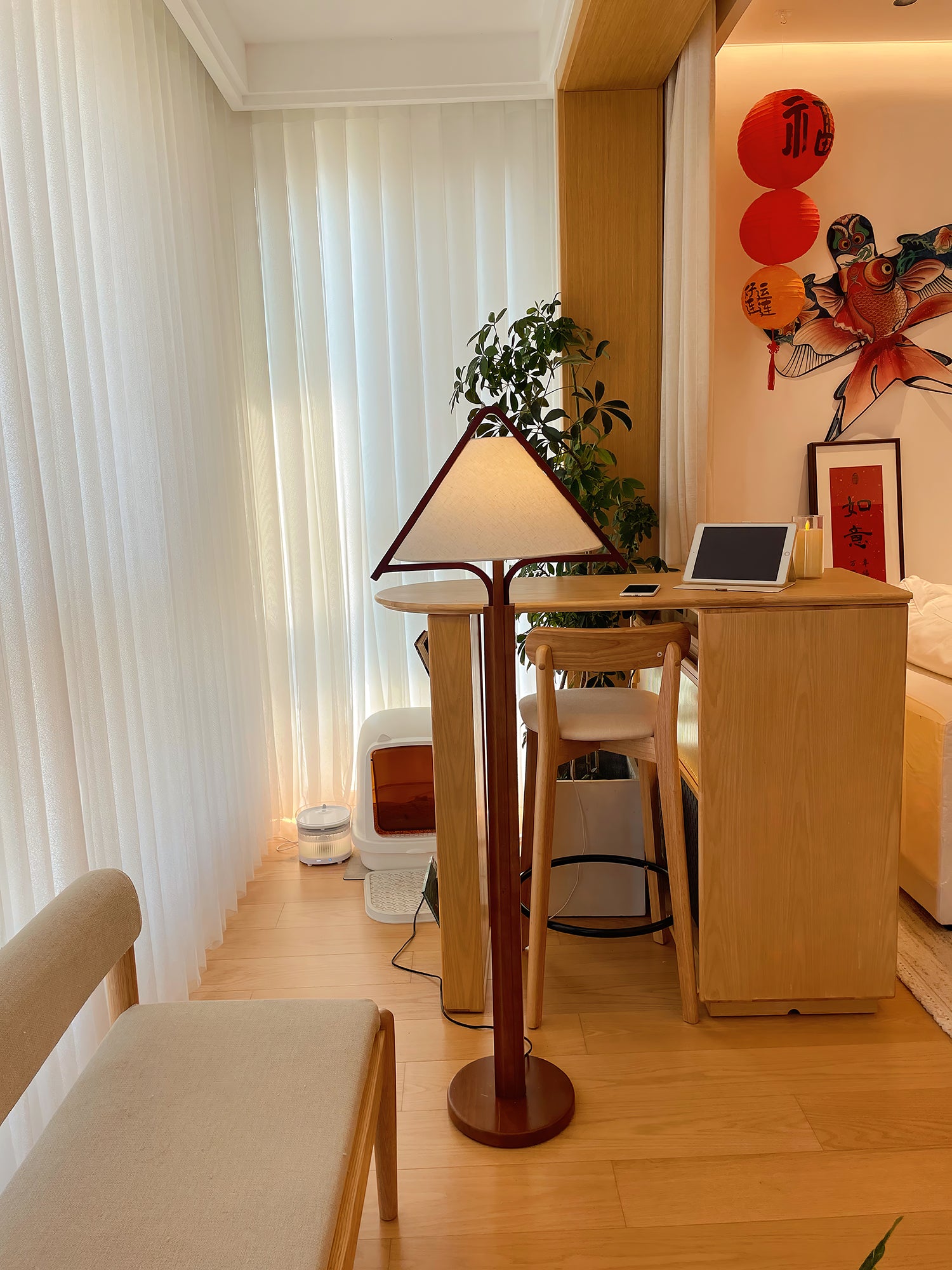 Apex Triangle Shade Floor Lamp - Lumpaz