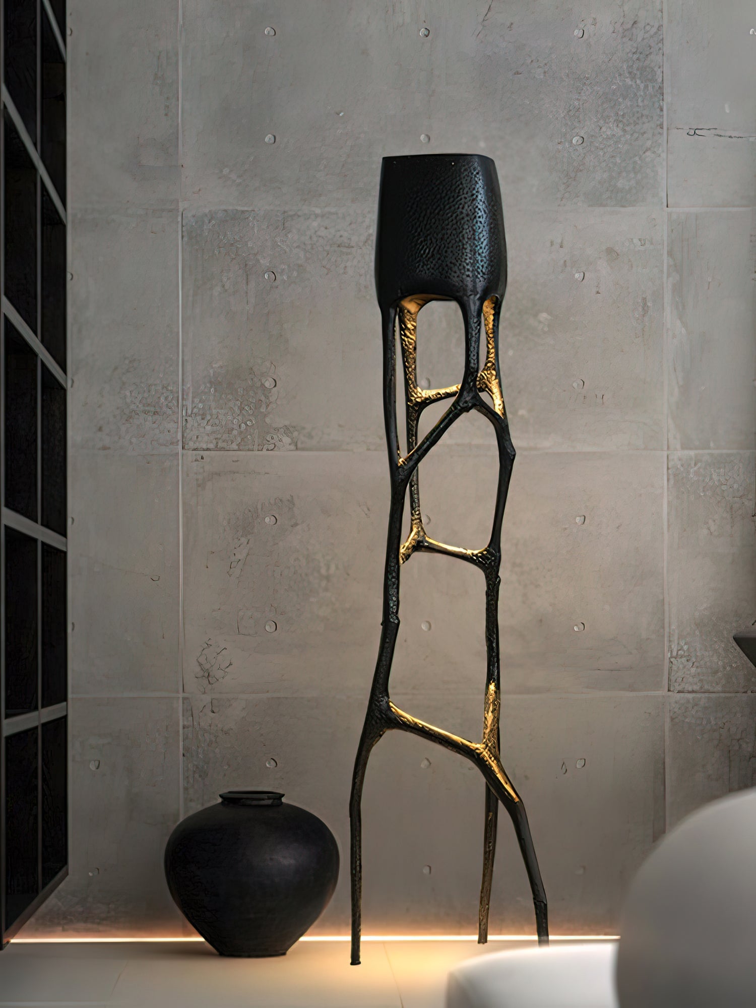 Gothic Sculpture Floor Lamp - Lumpaz