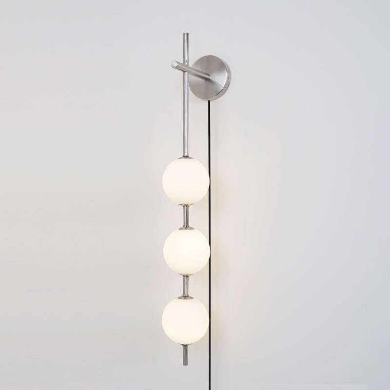Vertical Globe Plug-in Wall Lamp - Lumpaz