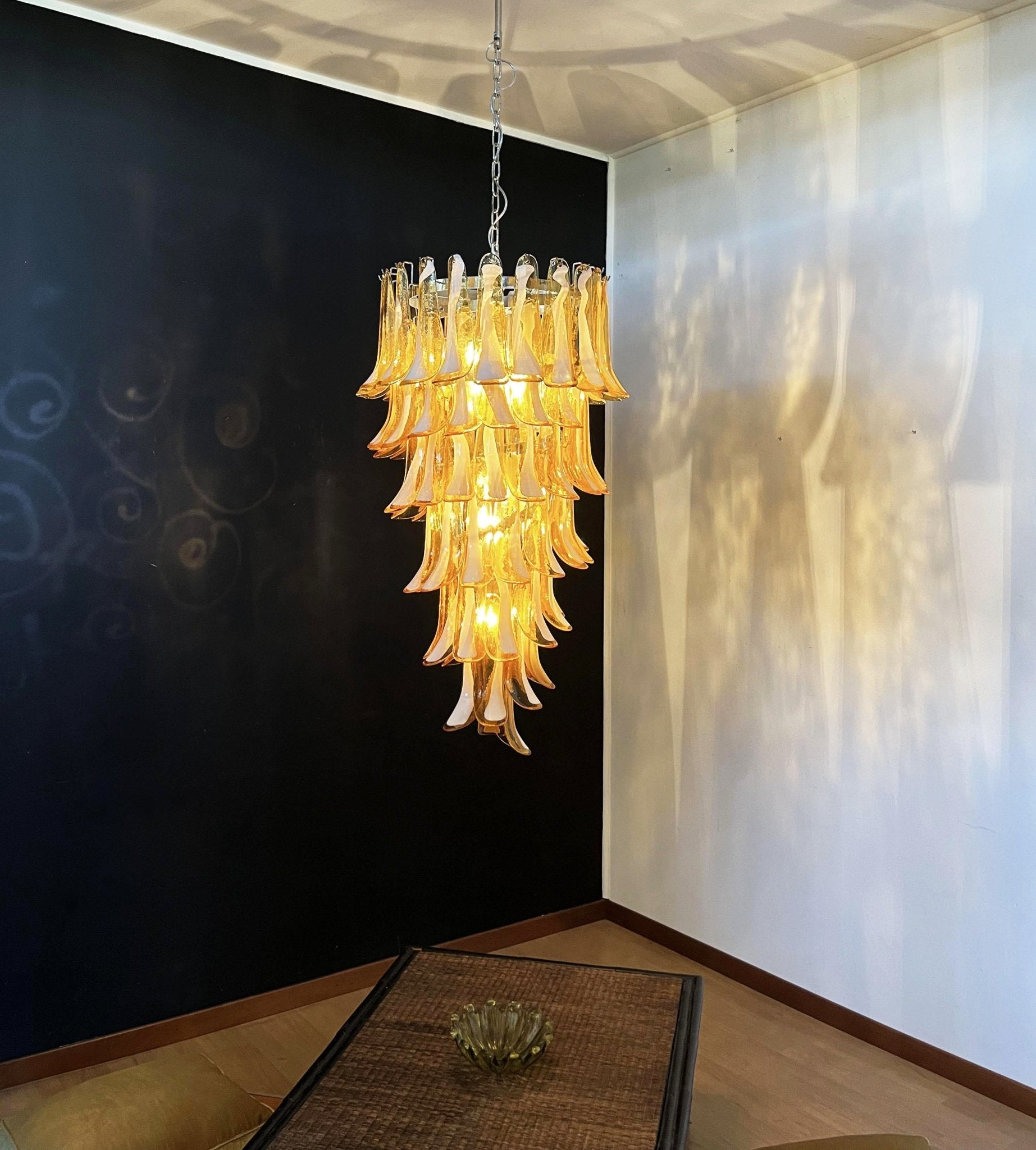 Murano Amber Petals Spiral Chandelier - Lumpaz