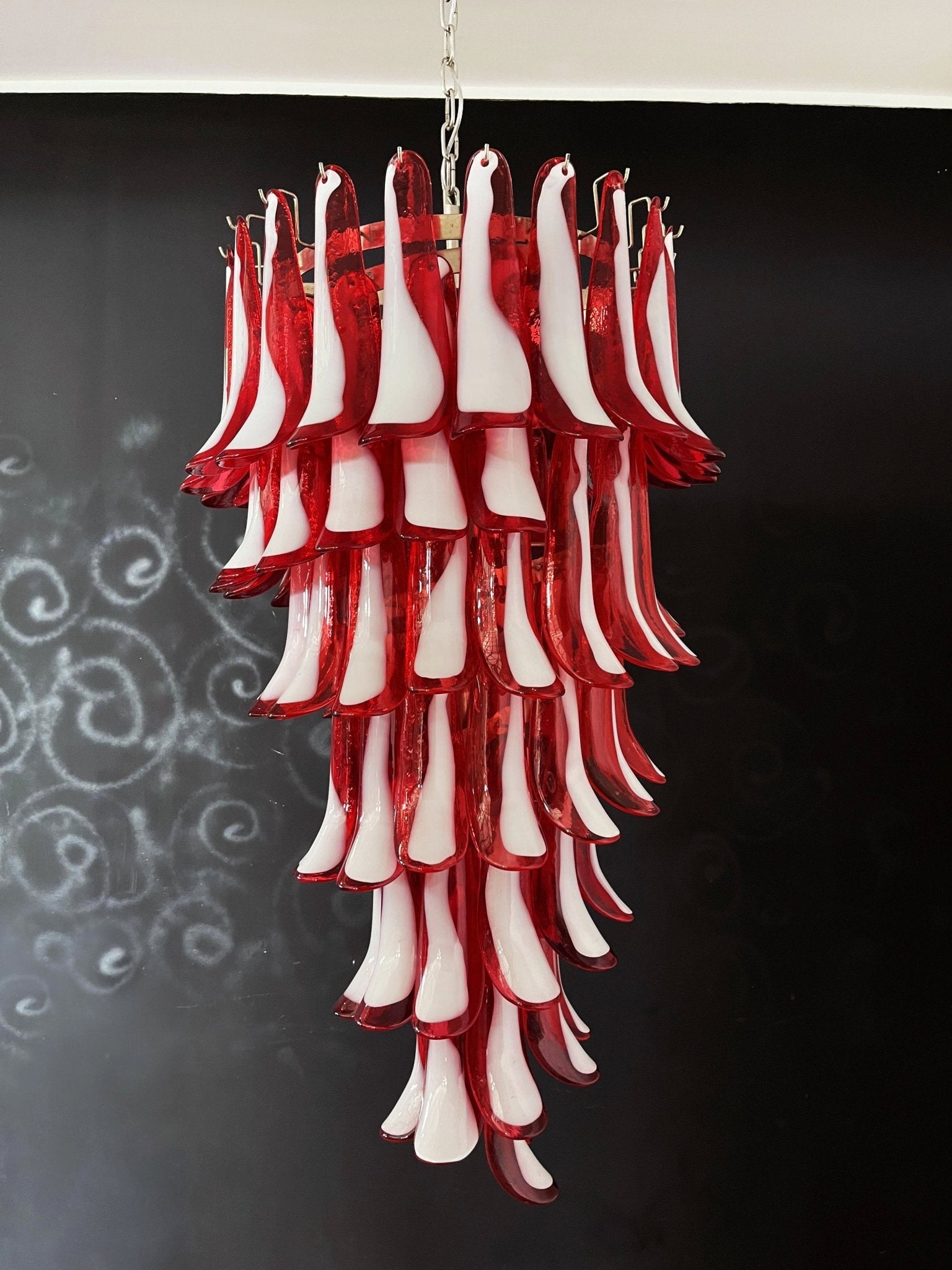 Murano Red Petals Spiral Chandelier - Lumpaz