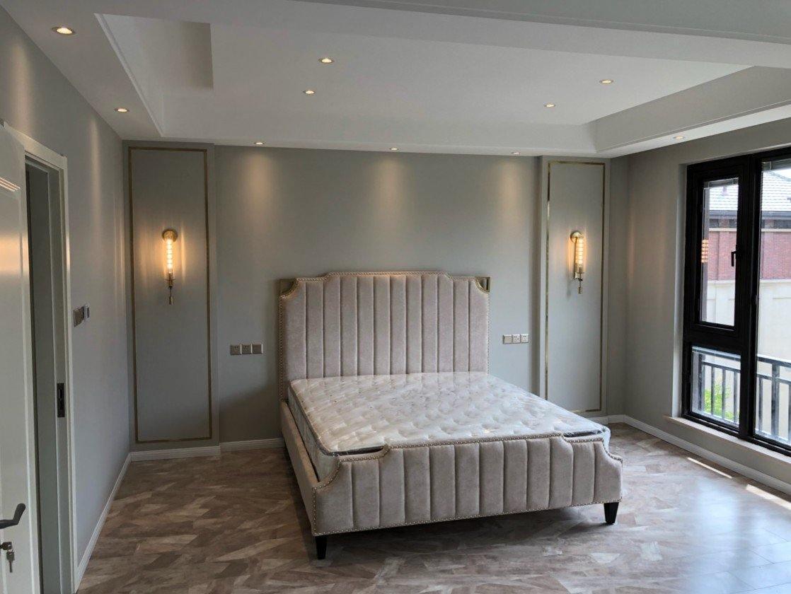 French Classicism Plug-in Wall Lamp - Lumpaz