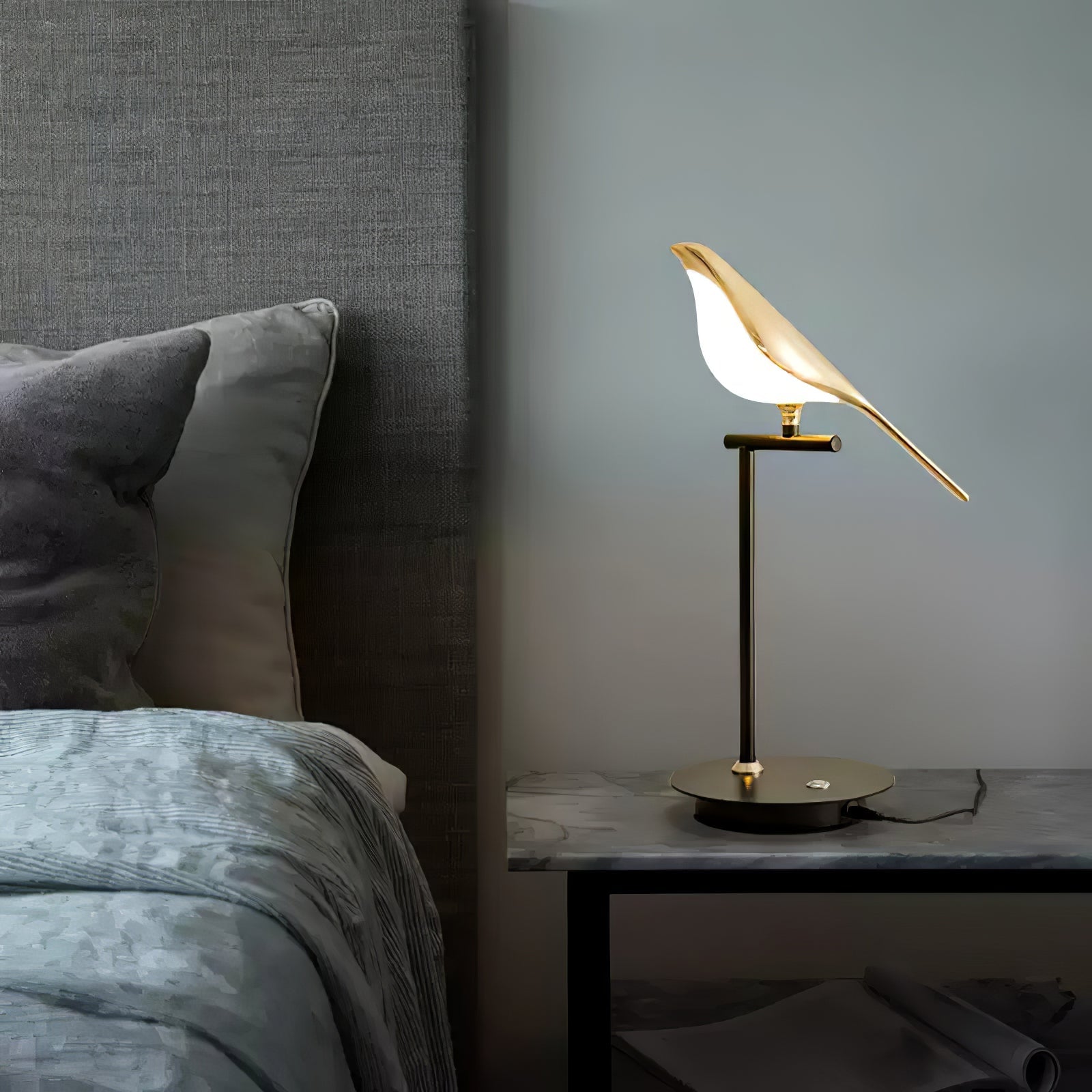 Magpie Perch Table Lamp - Lumpaz