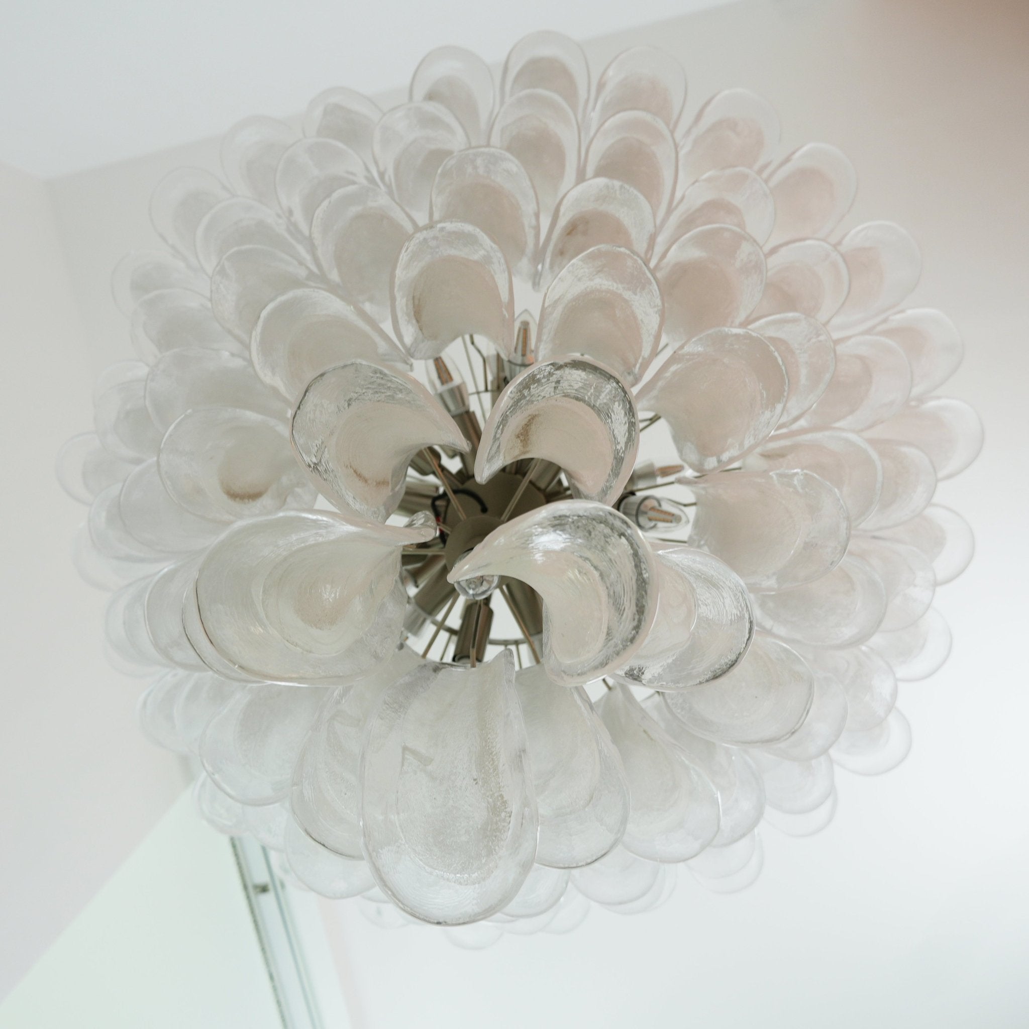 Murano White Glass Petals Chandelier - Lumpaz