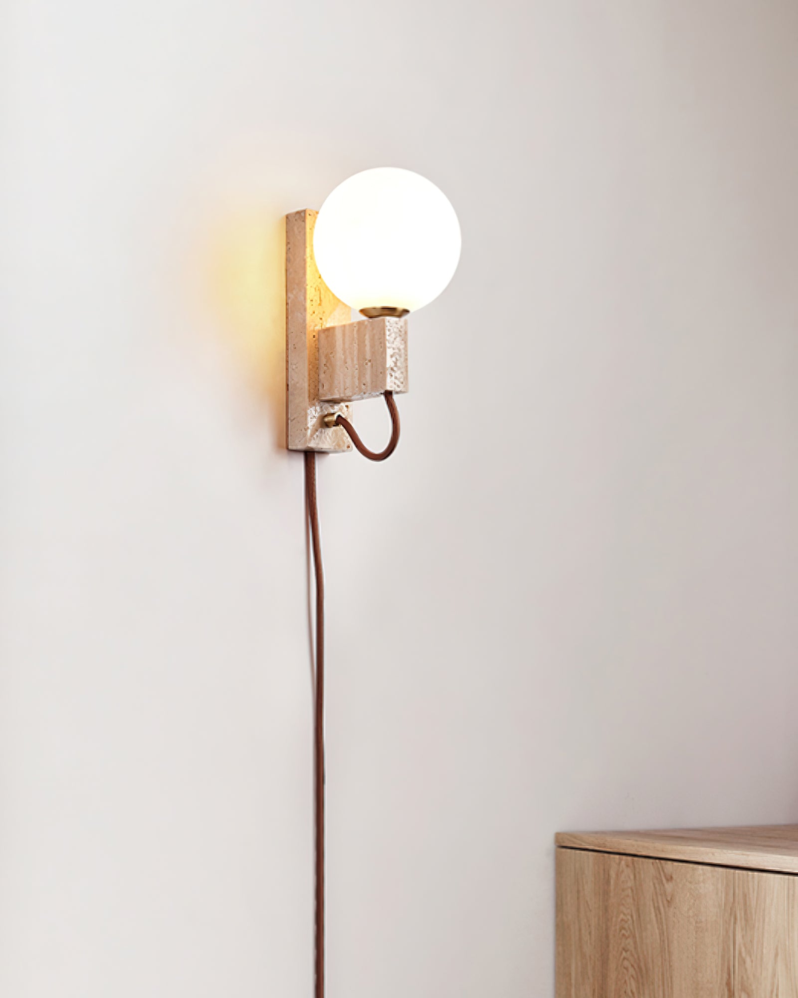 Atlas Globe Wall Sconce - Lumpaz
