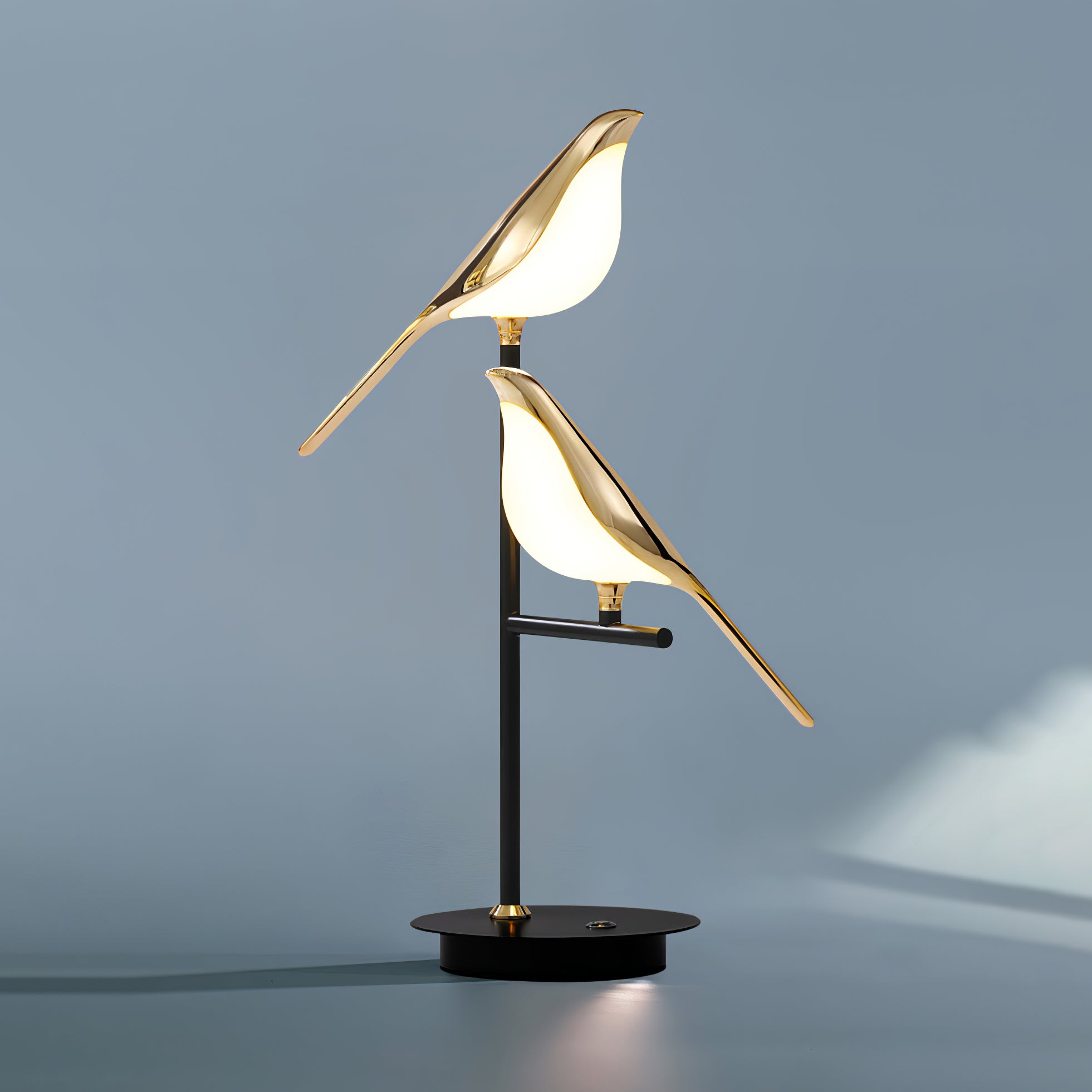 Magpie Perch Table Lamp - Lumpaz