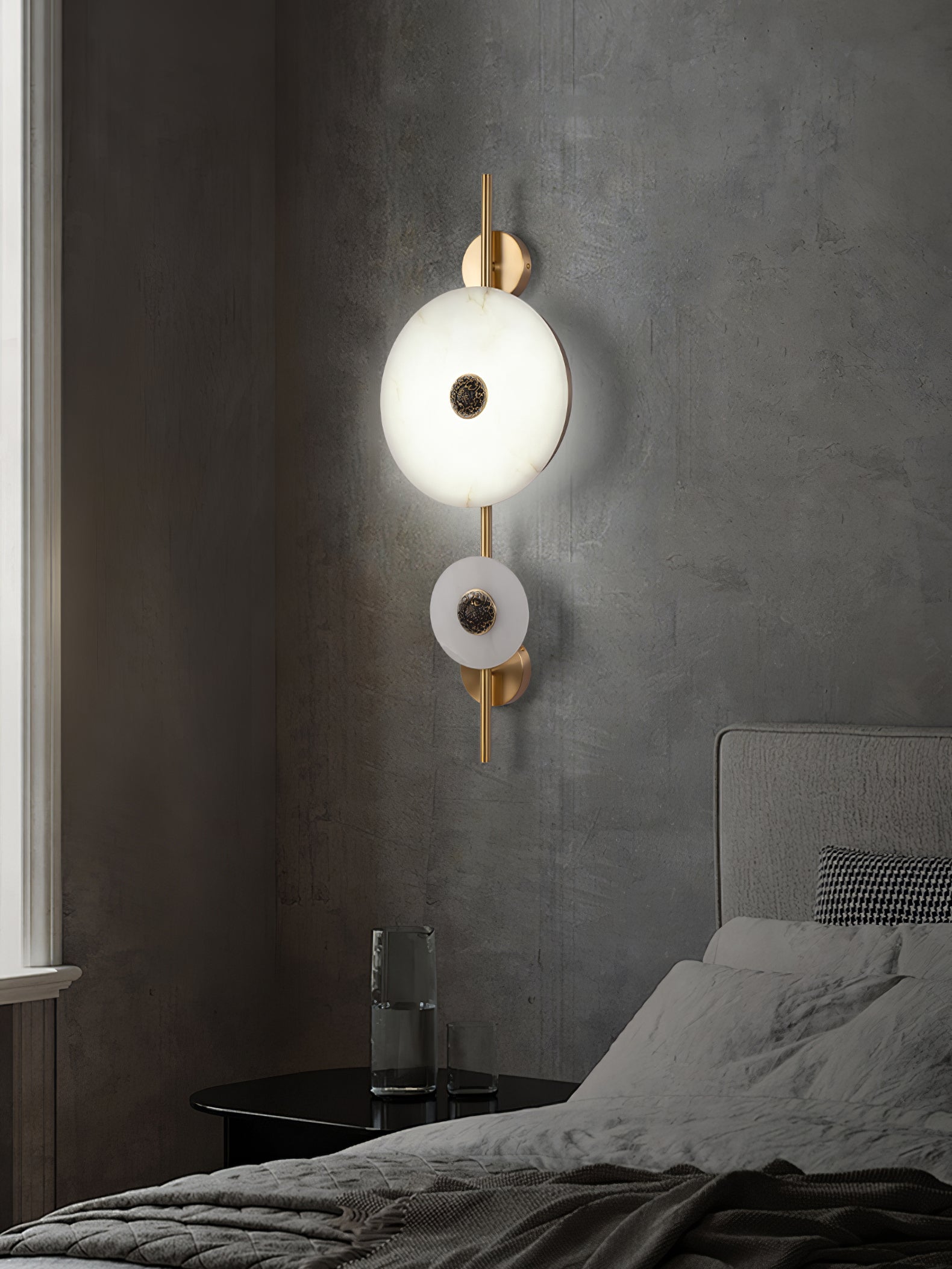 Alabaster Eclipse Wall Light - Lumpaz