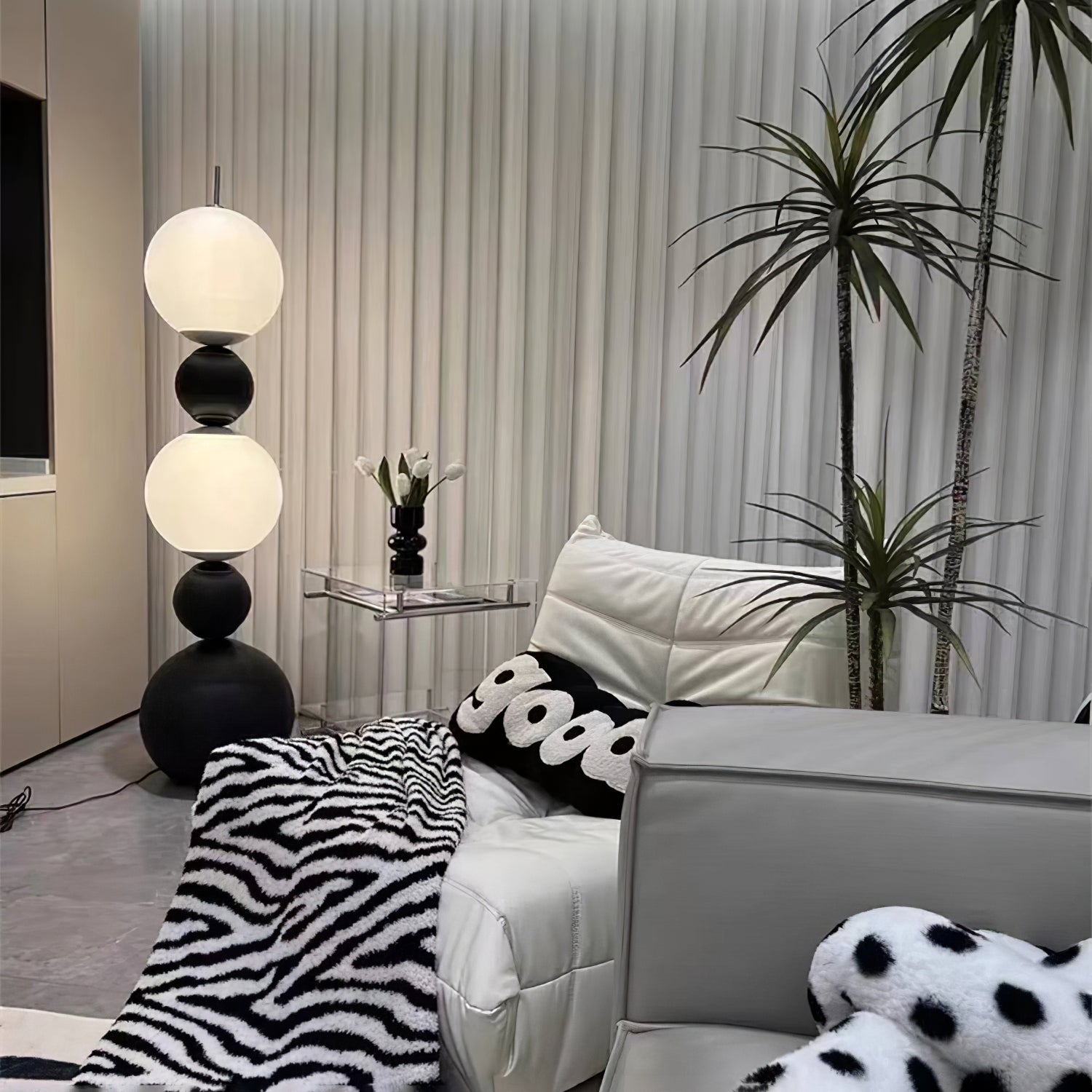 Orion Sphere Floor Lamp - Lumpaz