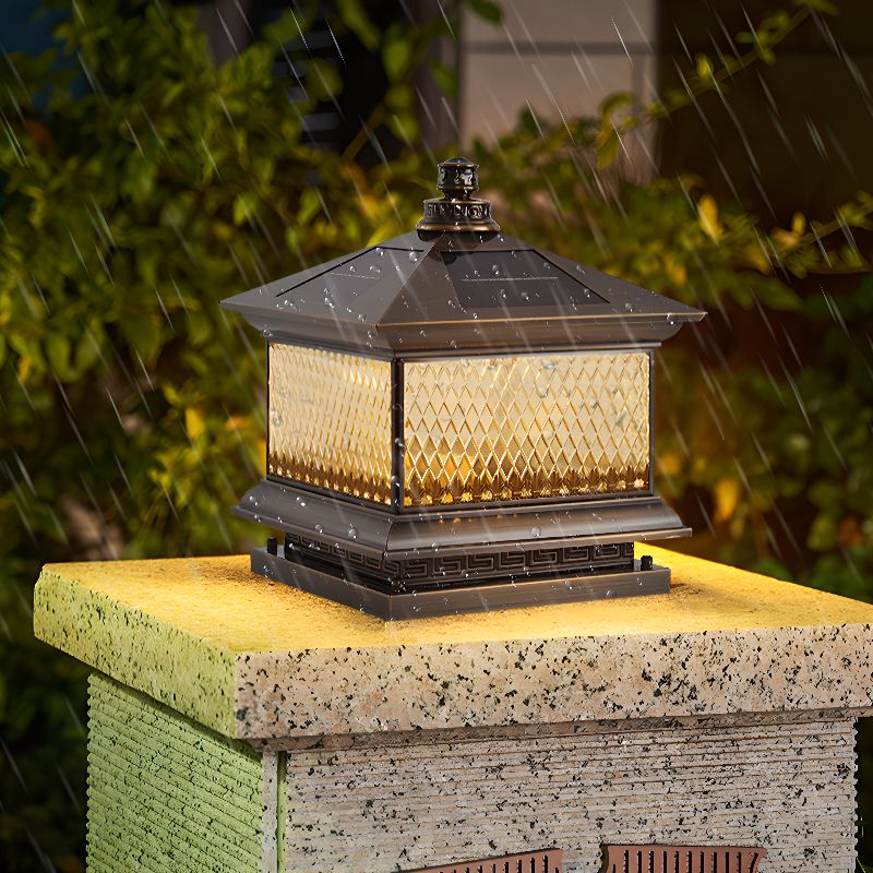 Diamond Solar Post Outdoor Light - Lumpaz
