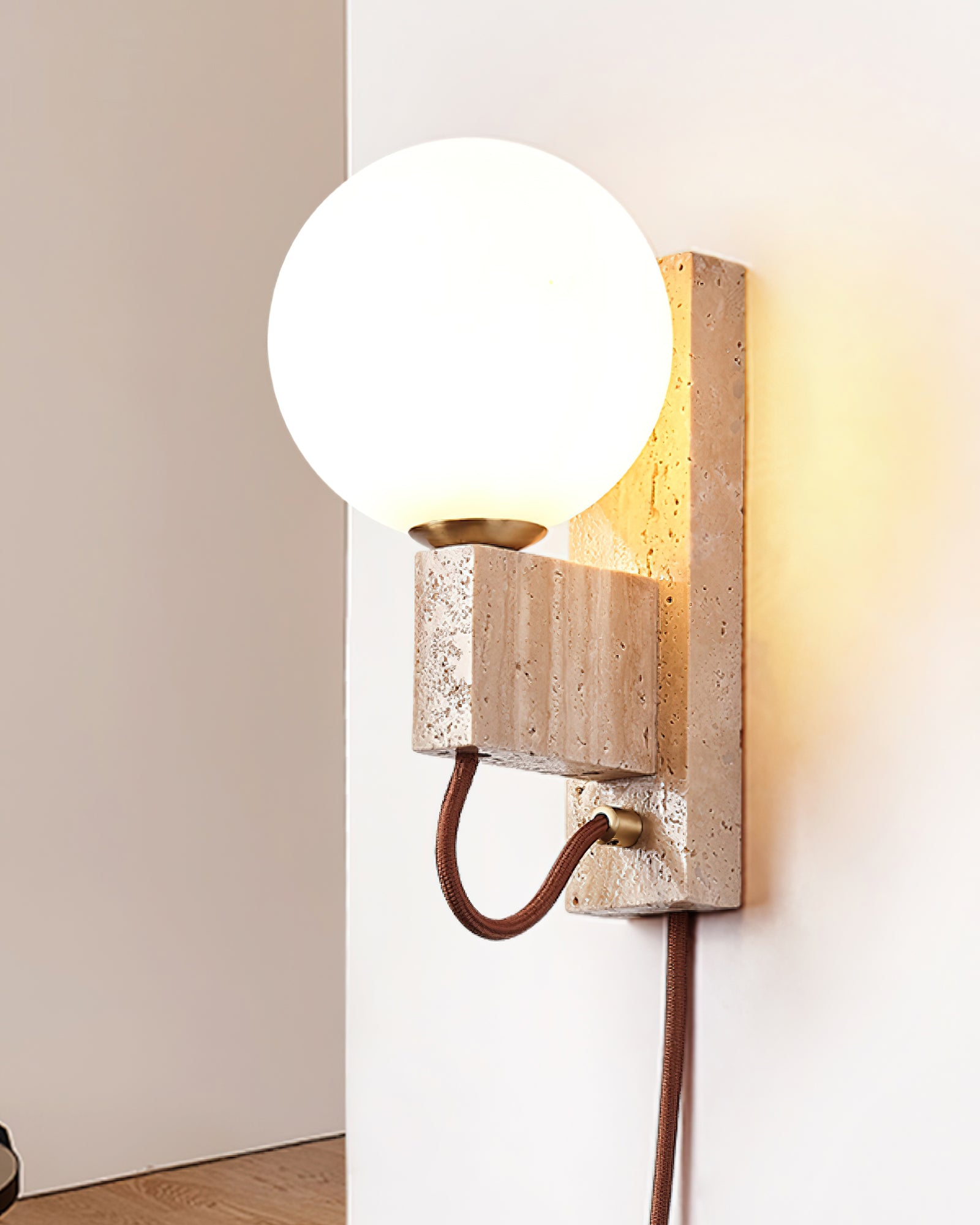 Atlas Globe Wall Sconce - Lumpaz