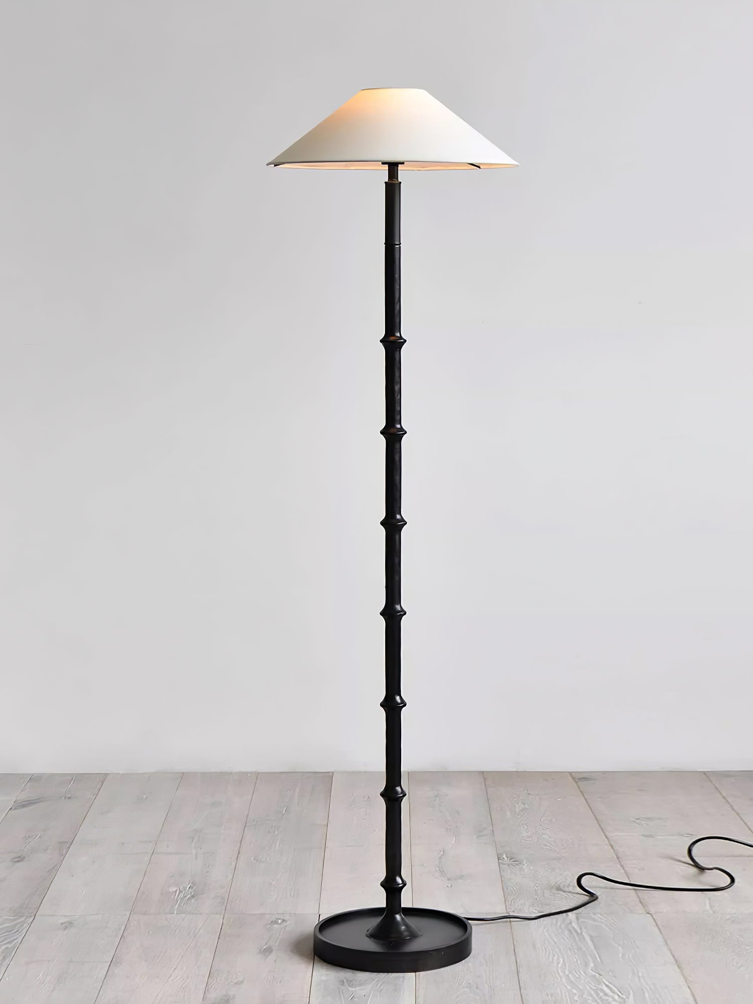 Bamboo Knot Floor Lamp - Lumpaz