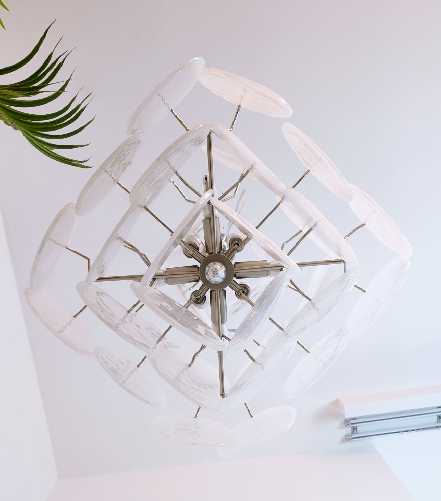 Isadora Murano White Disc Chandelier - Lumpaz